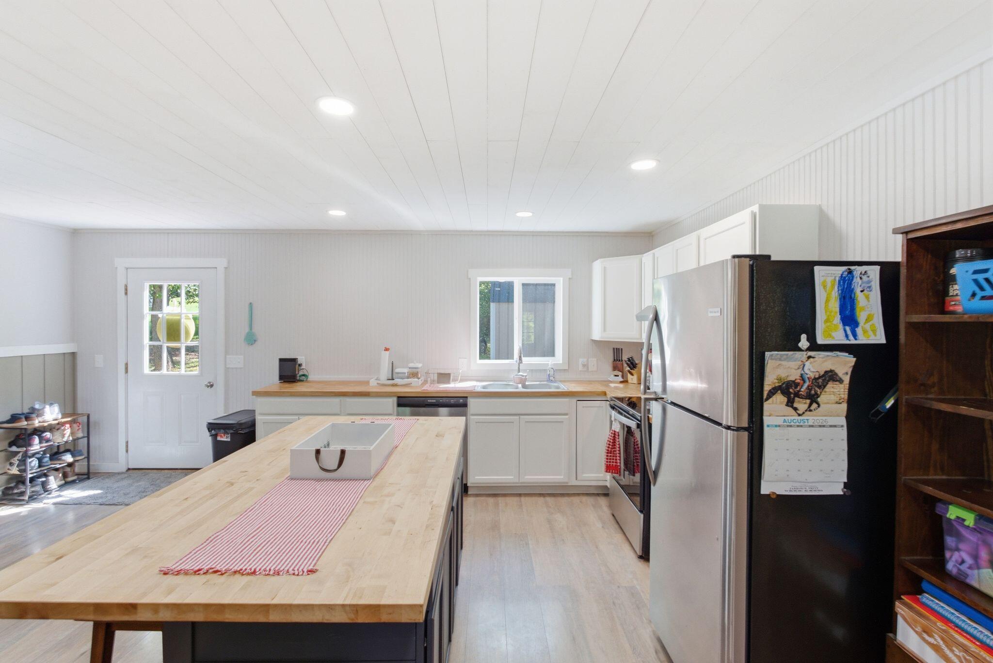 556 Cedar Property Photo 30