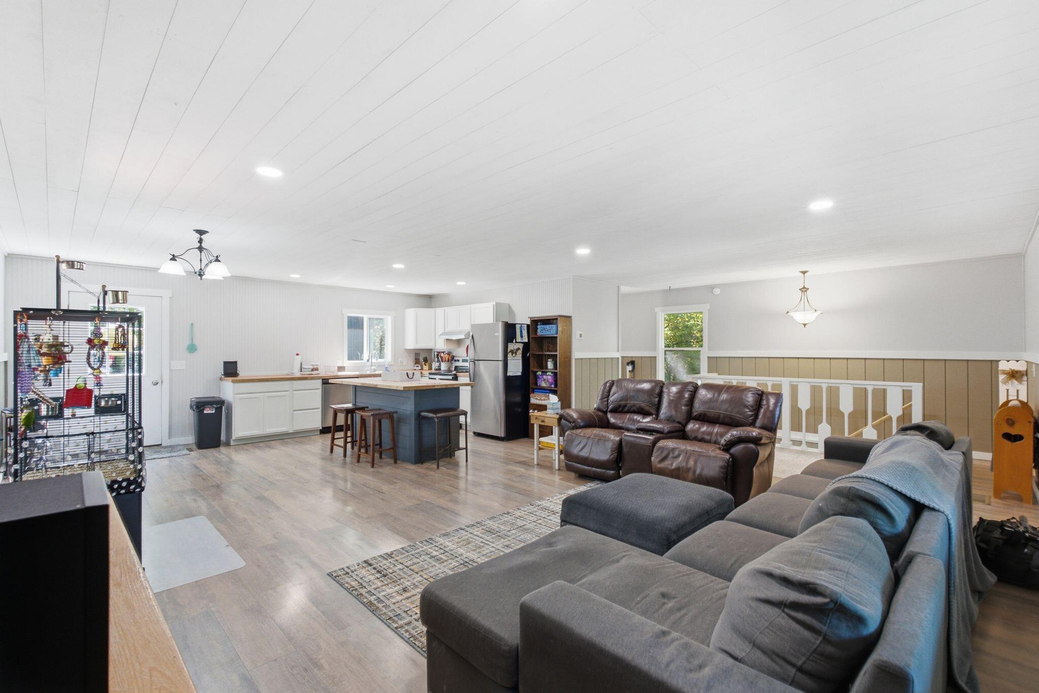 556 Cedar Property Photo 32