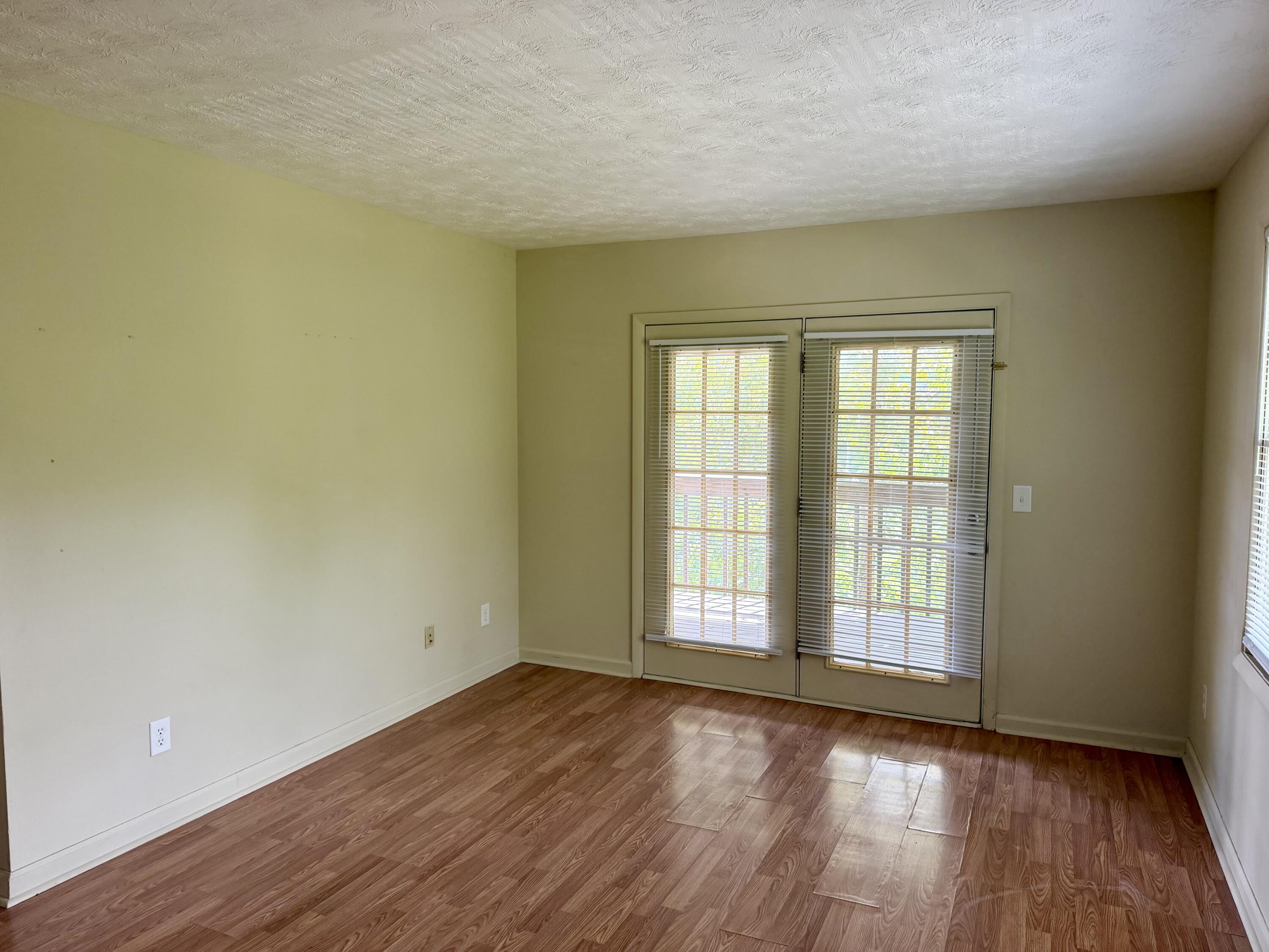 131 Weslee Way 21 Property Photo 1