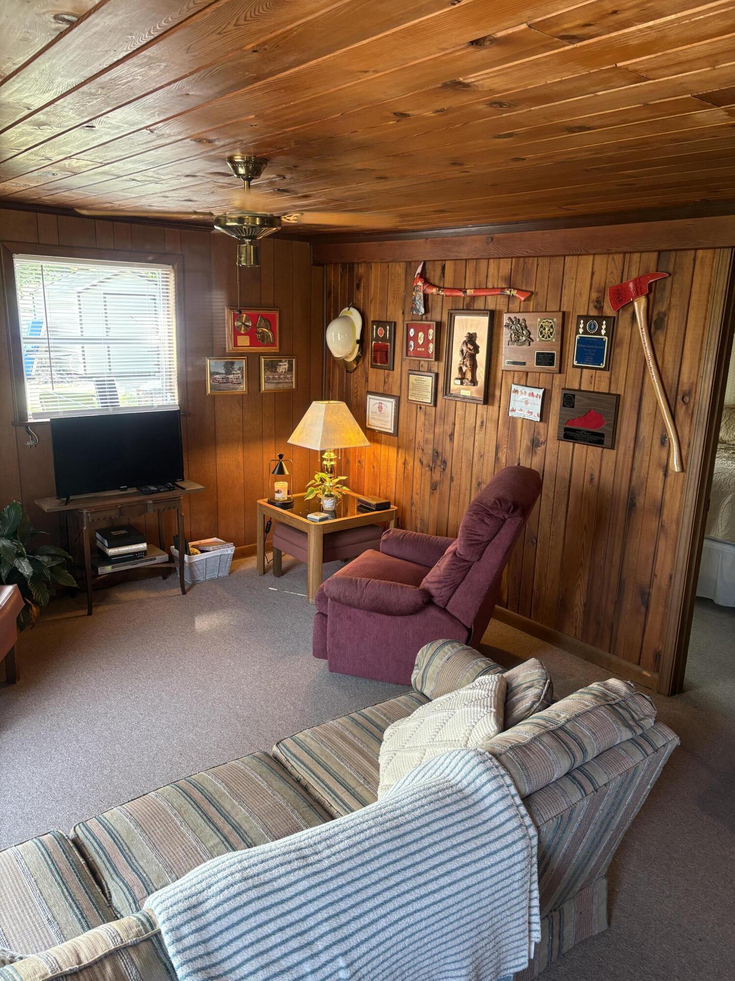 143 Knox Drive Property Photo 3