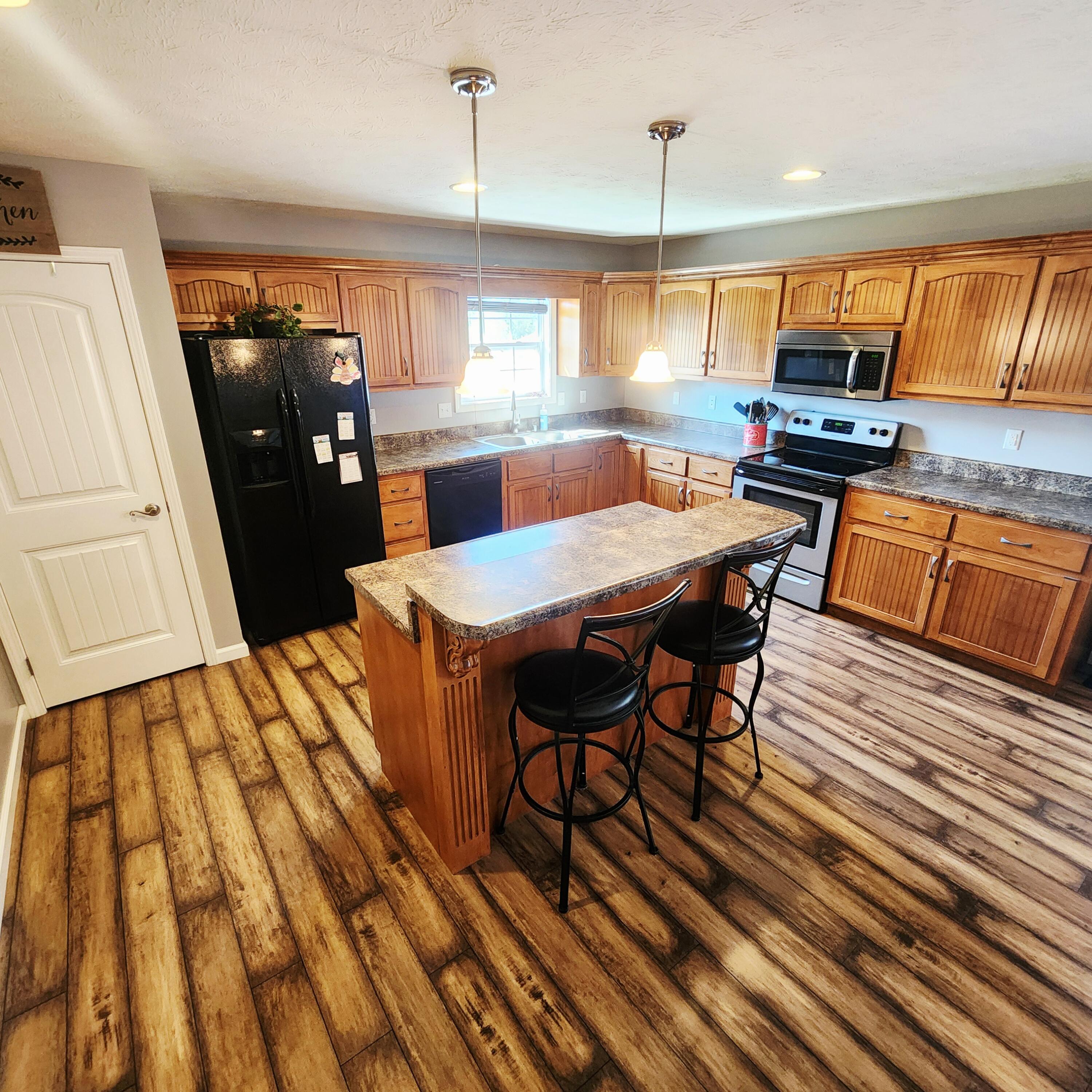 1029 Eagle Point Drive Property Photo 9