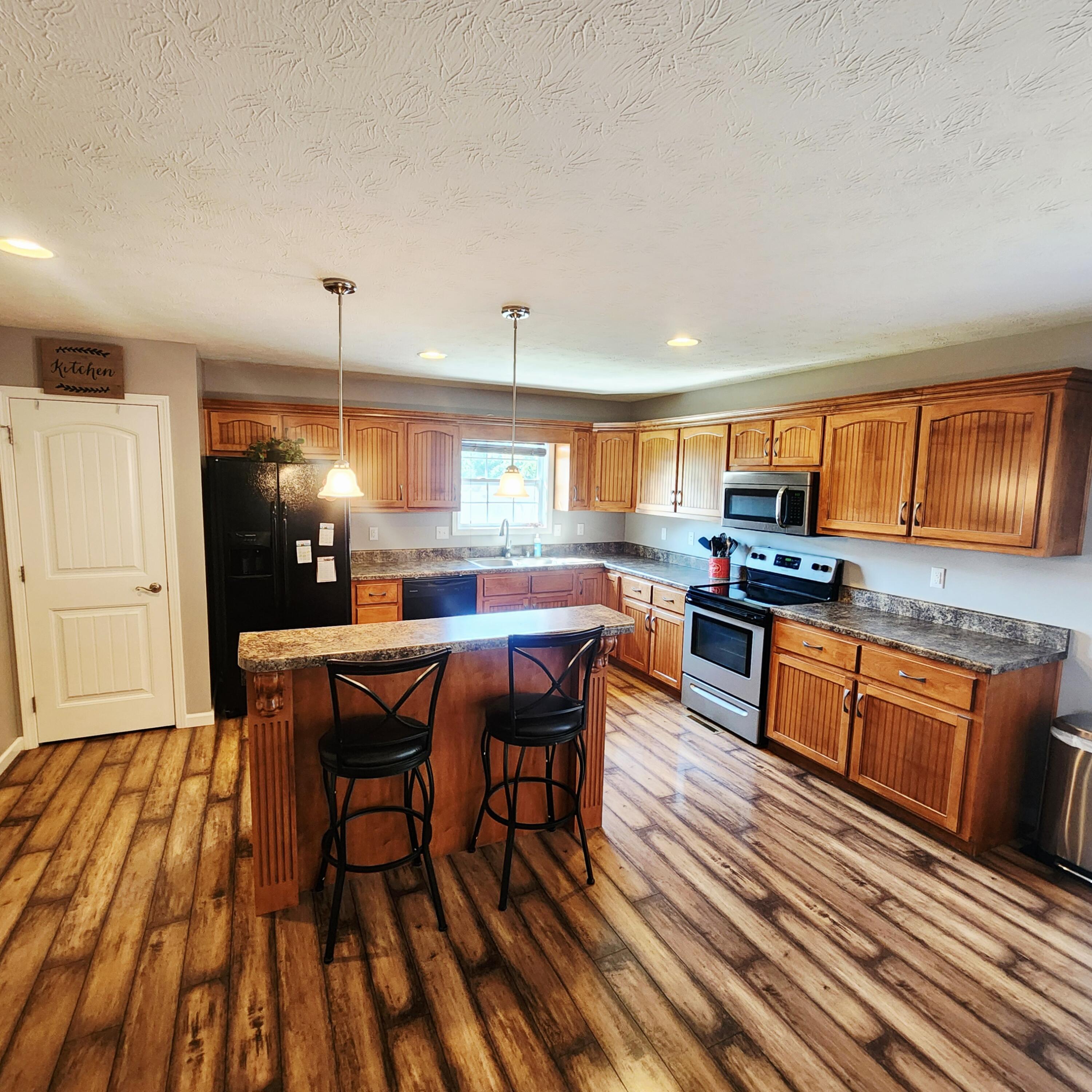 1029 Eagle Point Drive Property Photo 11