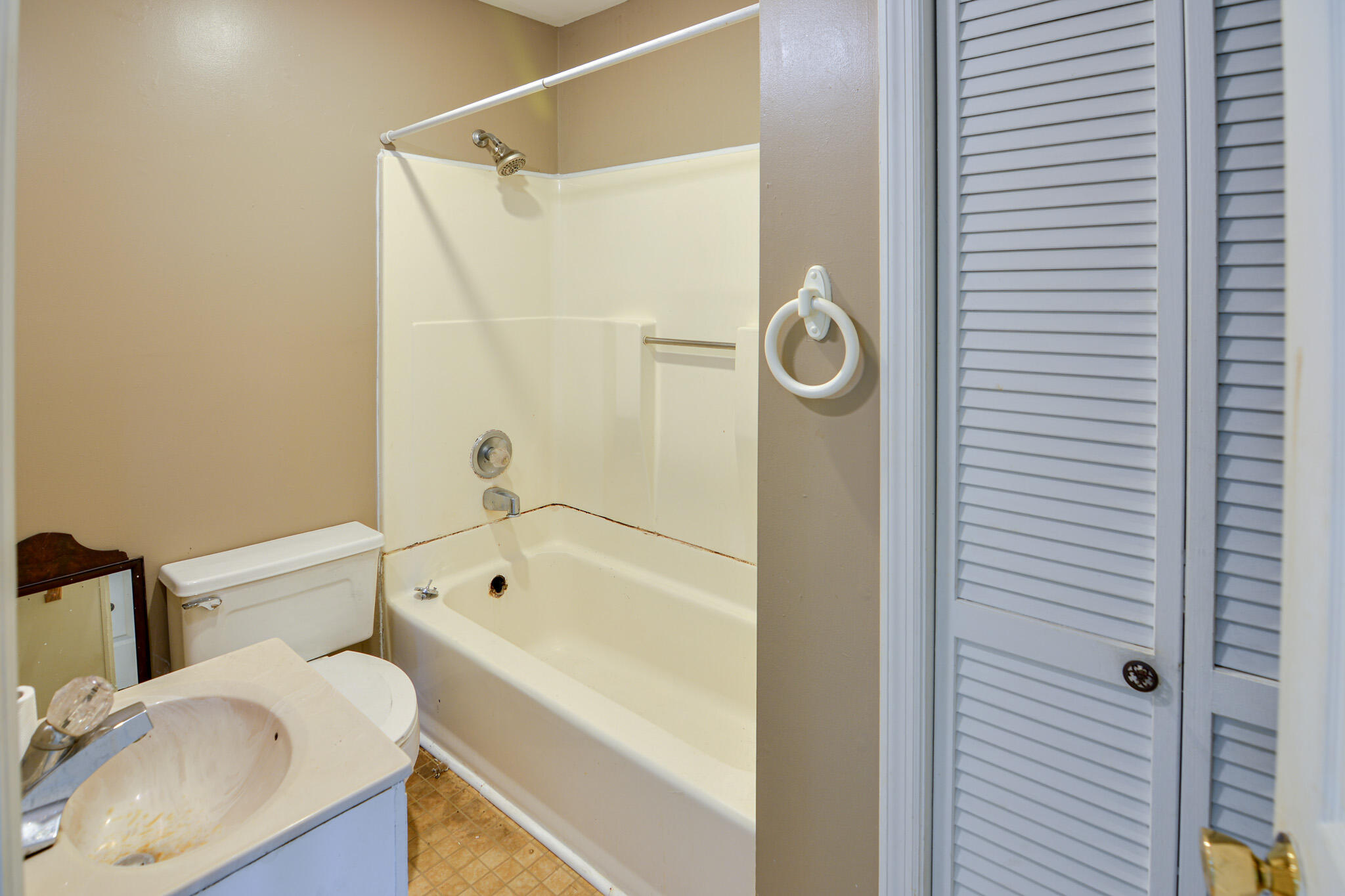 1233 Corman Lane Property Photo 16