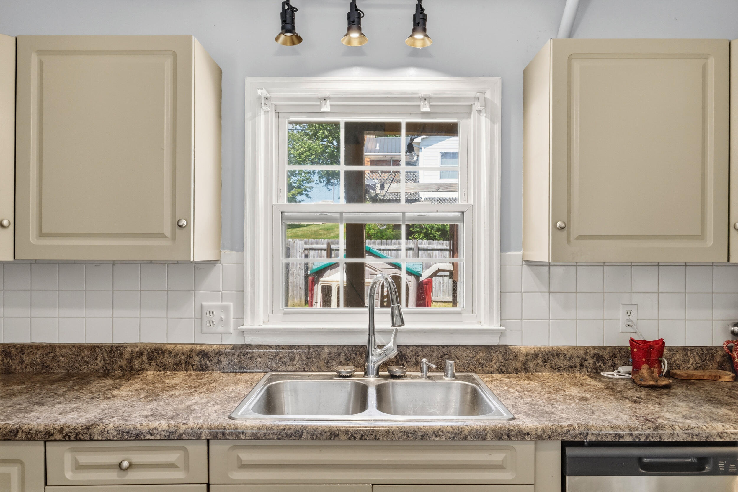 419 Bohon Road Property Photo 11