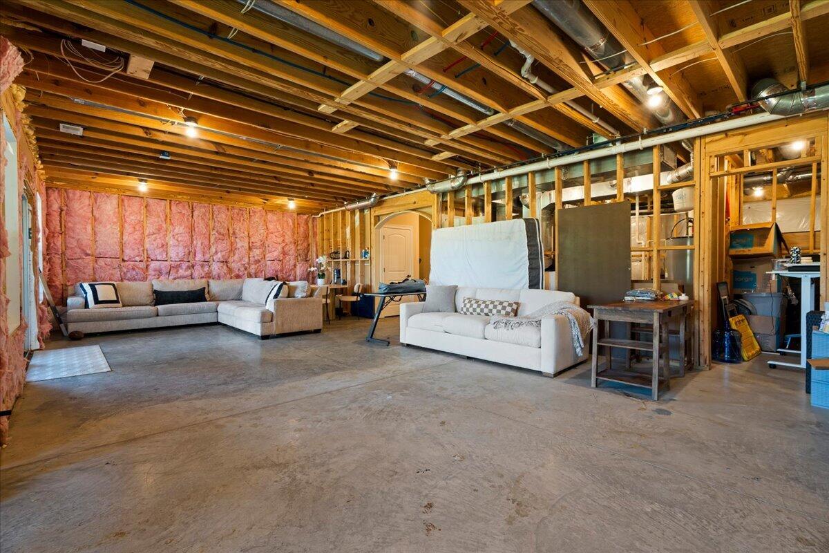 103 Hidden Meadow Lane Property Photo 38