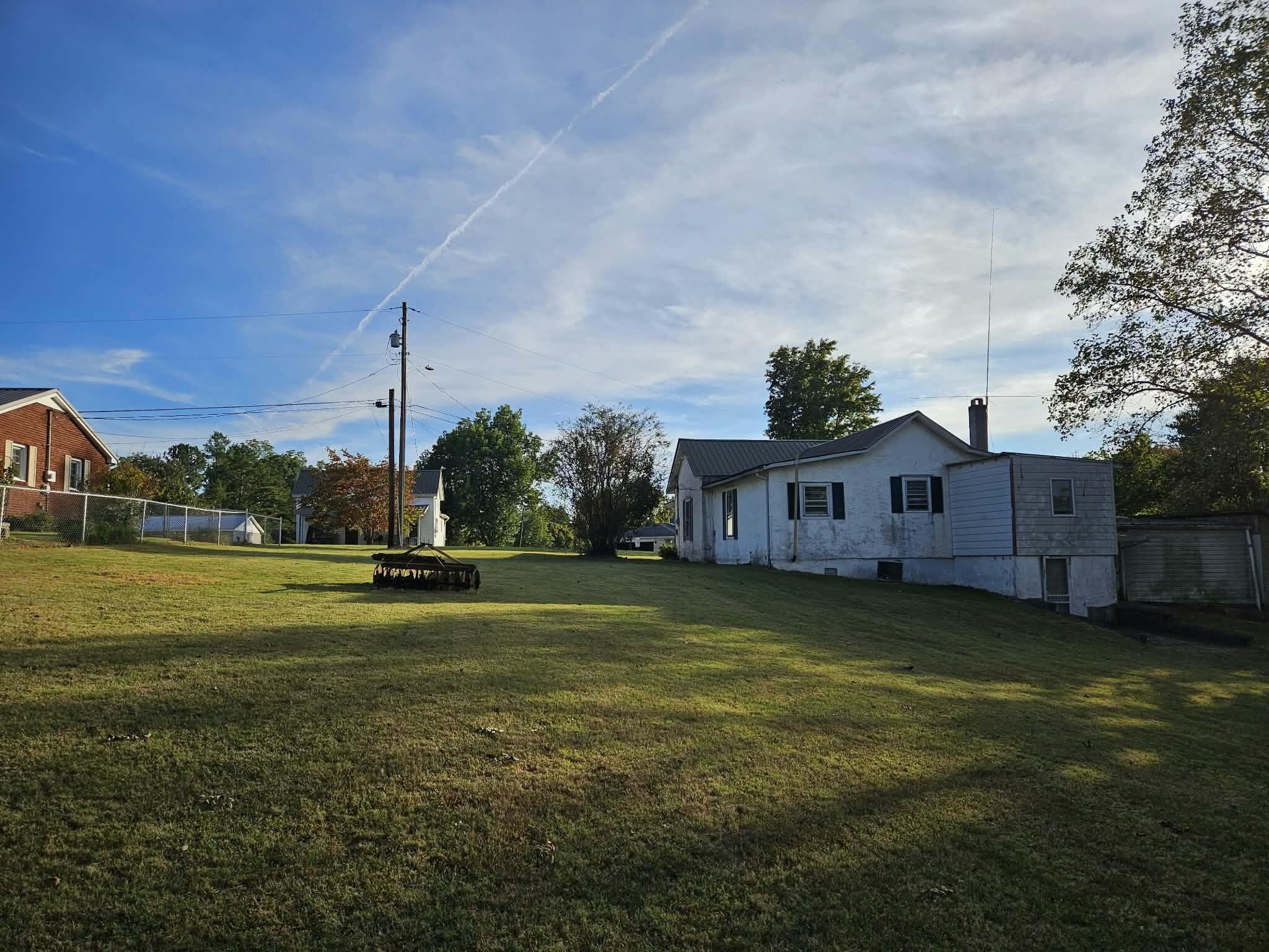318 Crutchfield Street Property Photo 3