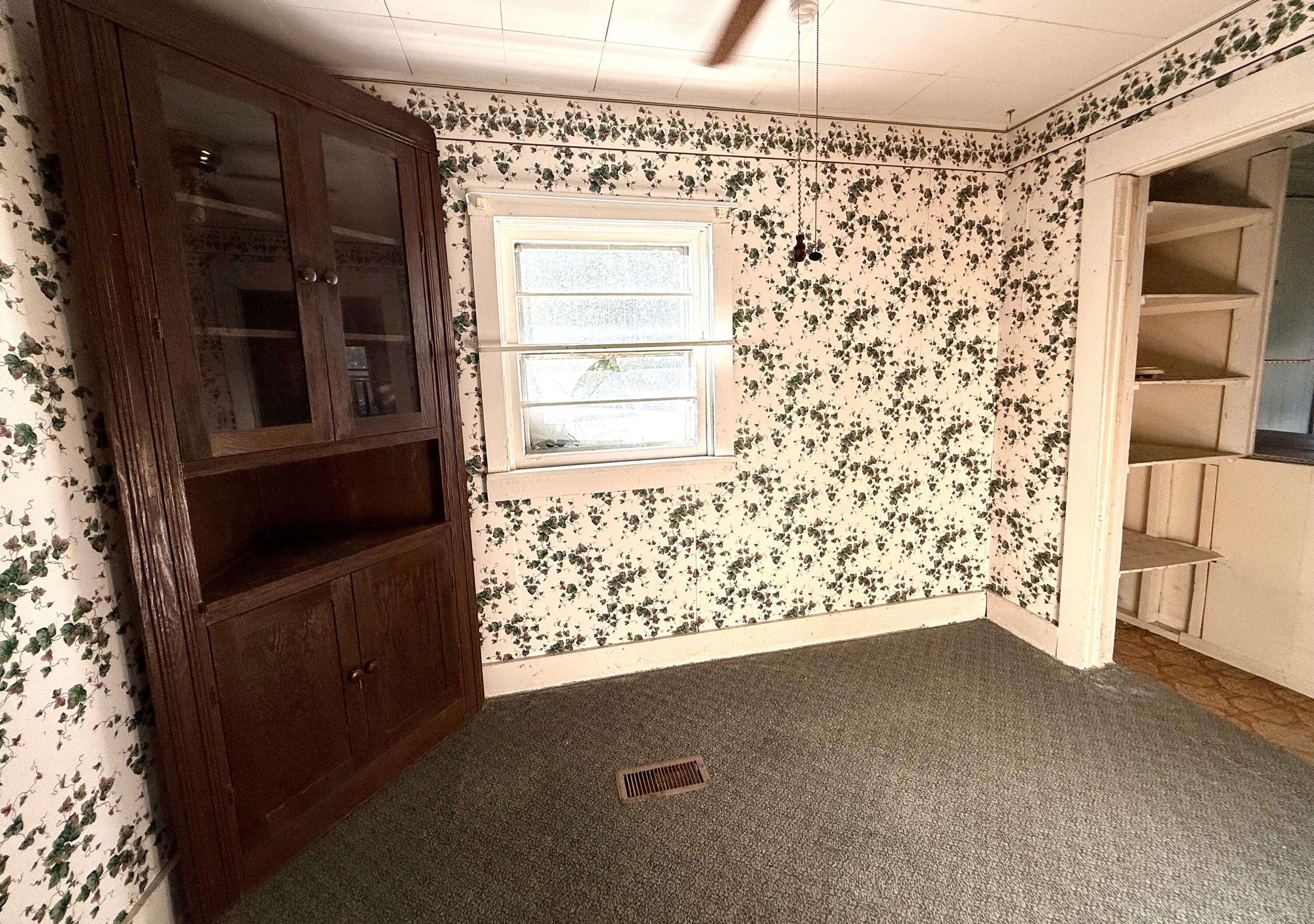 318 Crutchfield Street Property Photo 13