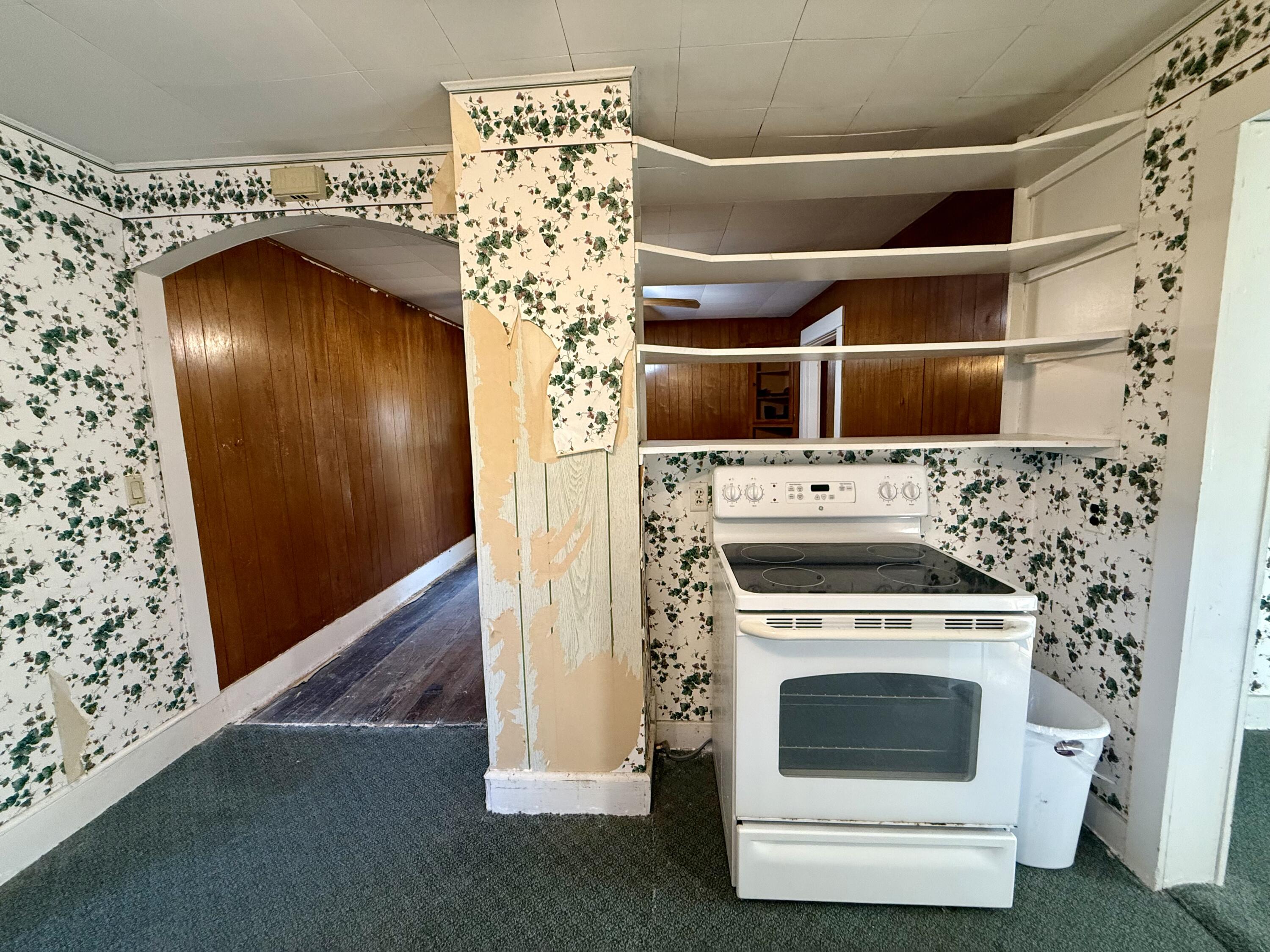 318 Crutchfield Street Property Photo 16