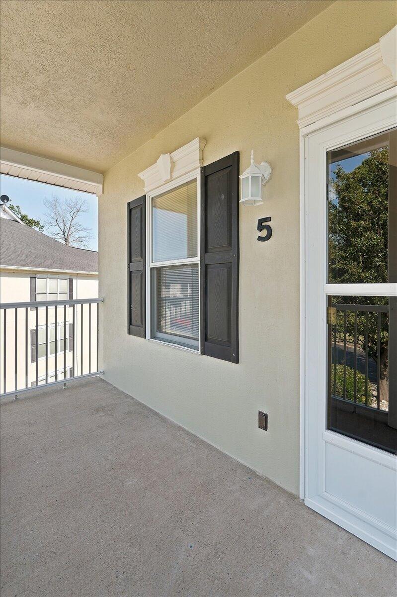 572 Moon Bay Drive #5 Property Photo 2
