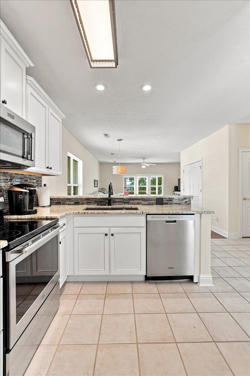 572 Moon Bay Drive #5 Property Photo 7
