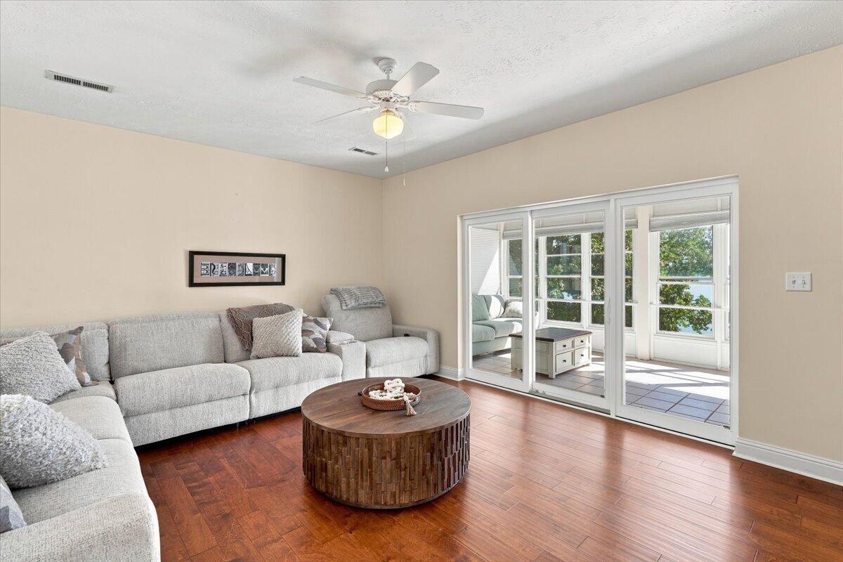 572 Moon Bay Drive #5 Property Photo 15