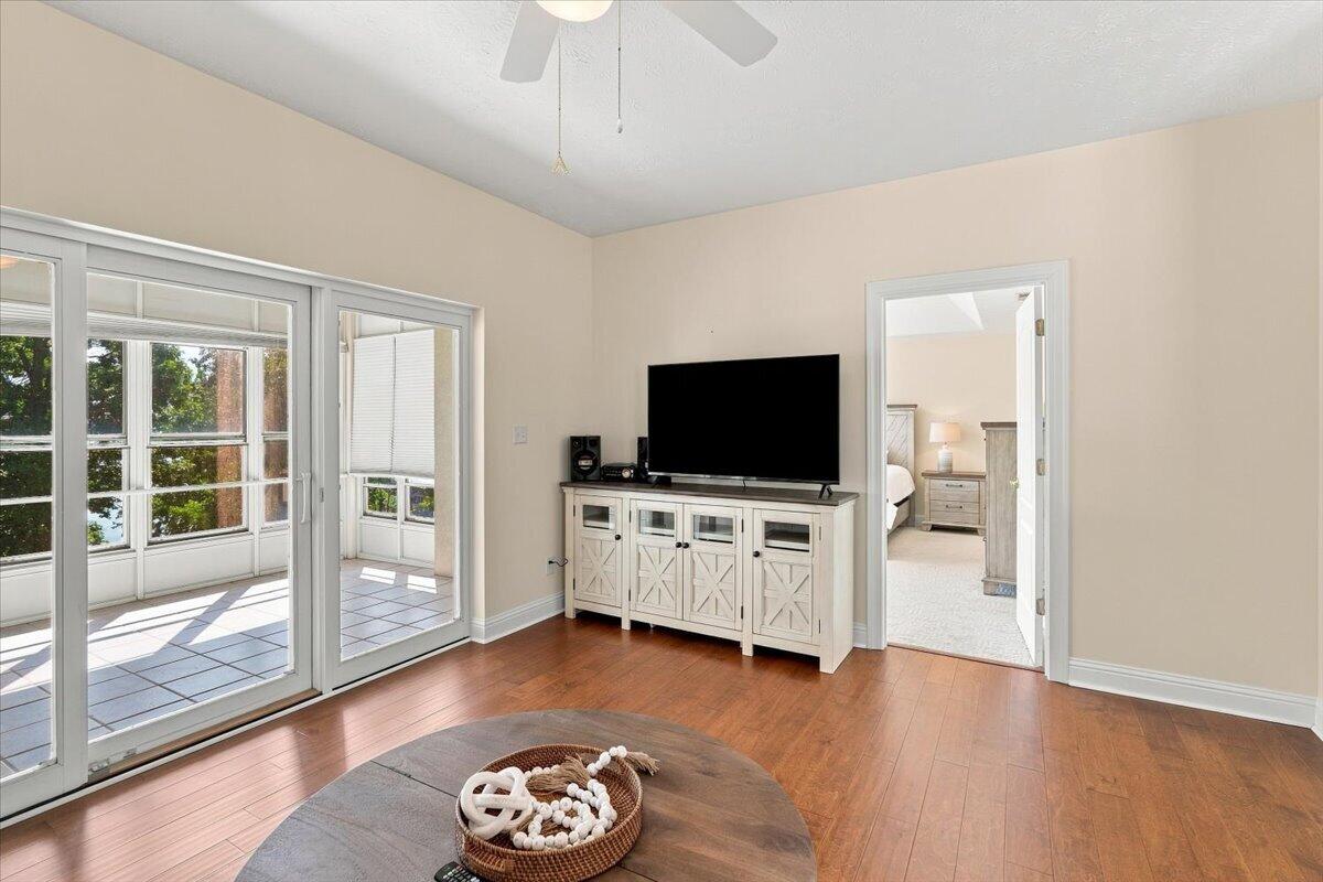 572 Moon Bay Drive #5 Property Photo 16
