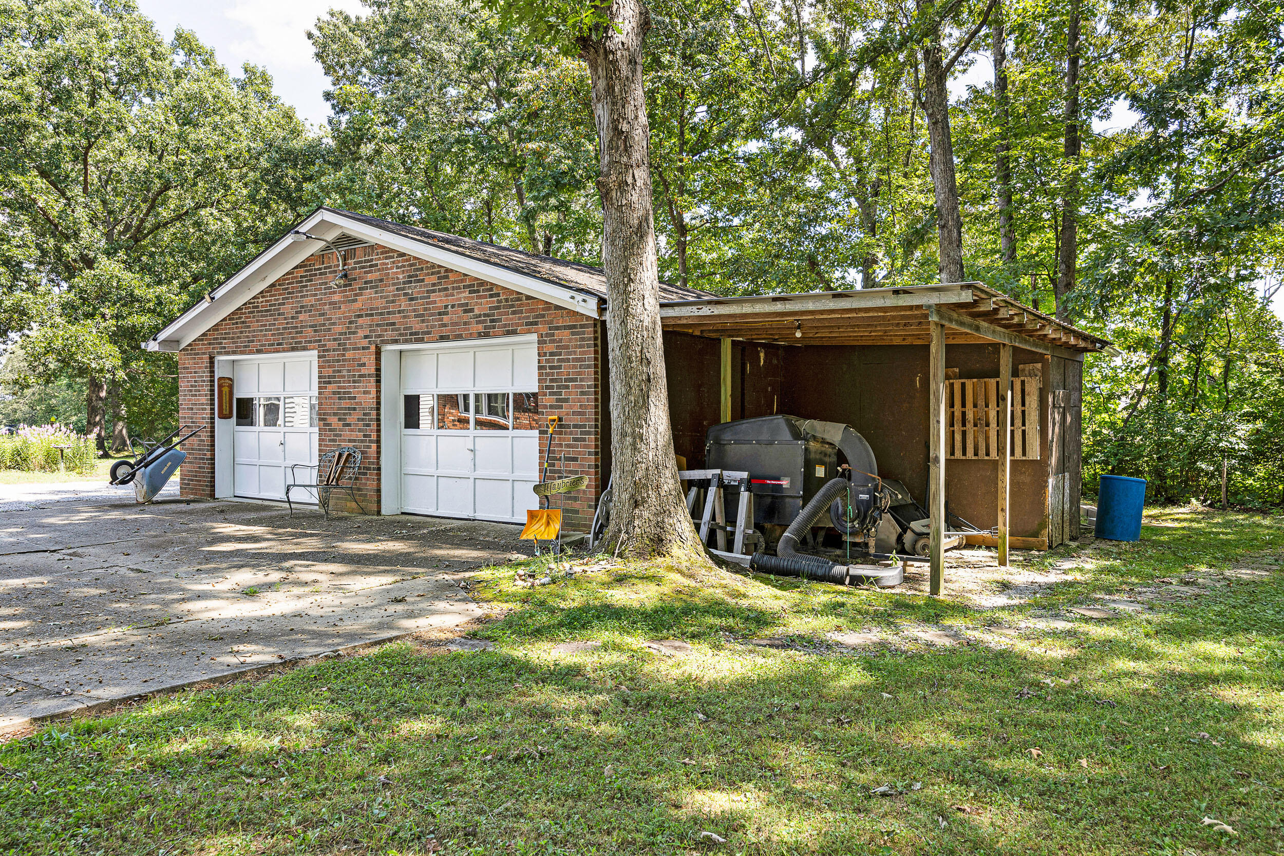 1015 Ky-698 Property Photo 11