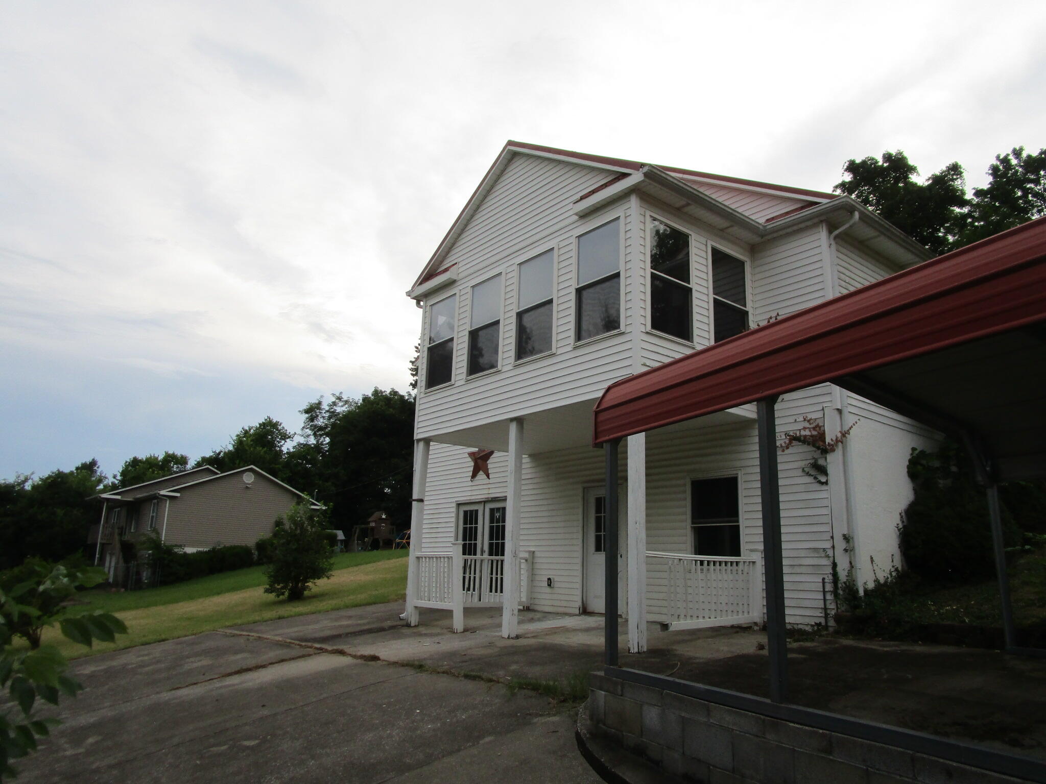 307 Cardinal Court Property Photo 26