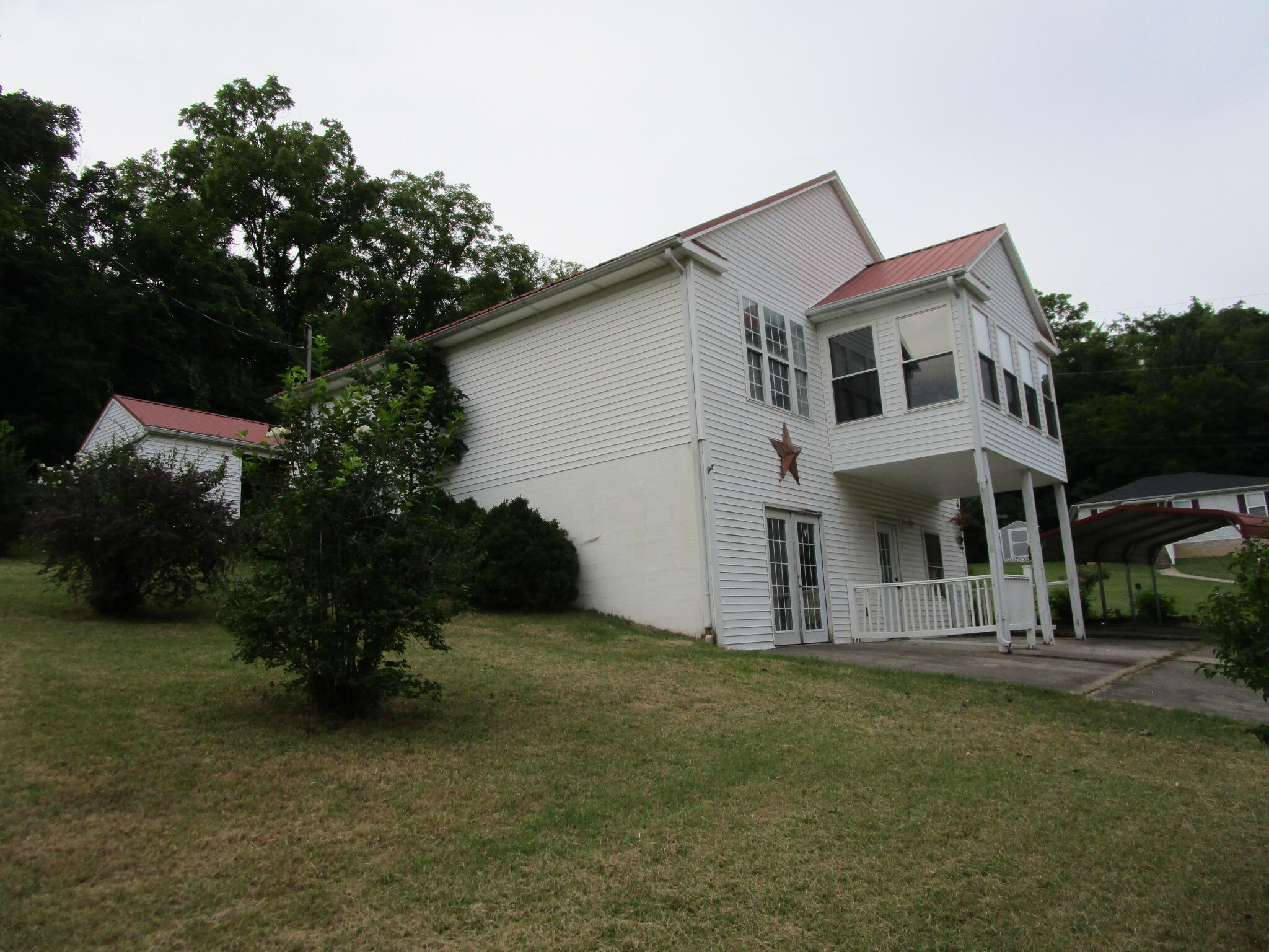 307 Cardinal Court Property Photo 29