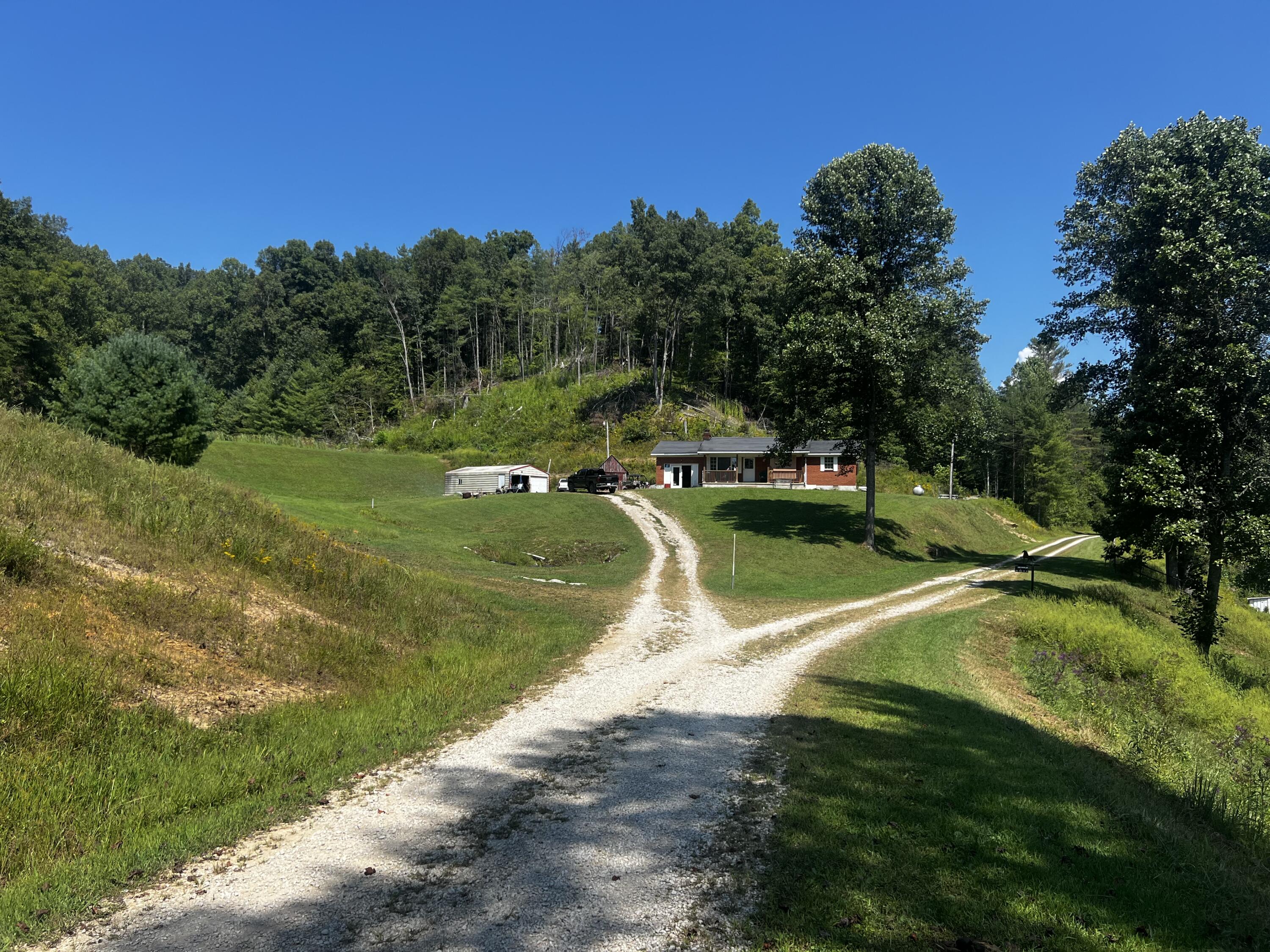 523 King Branch Road Property Photo 4
