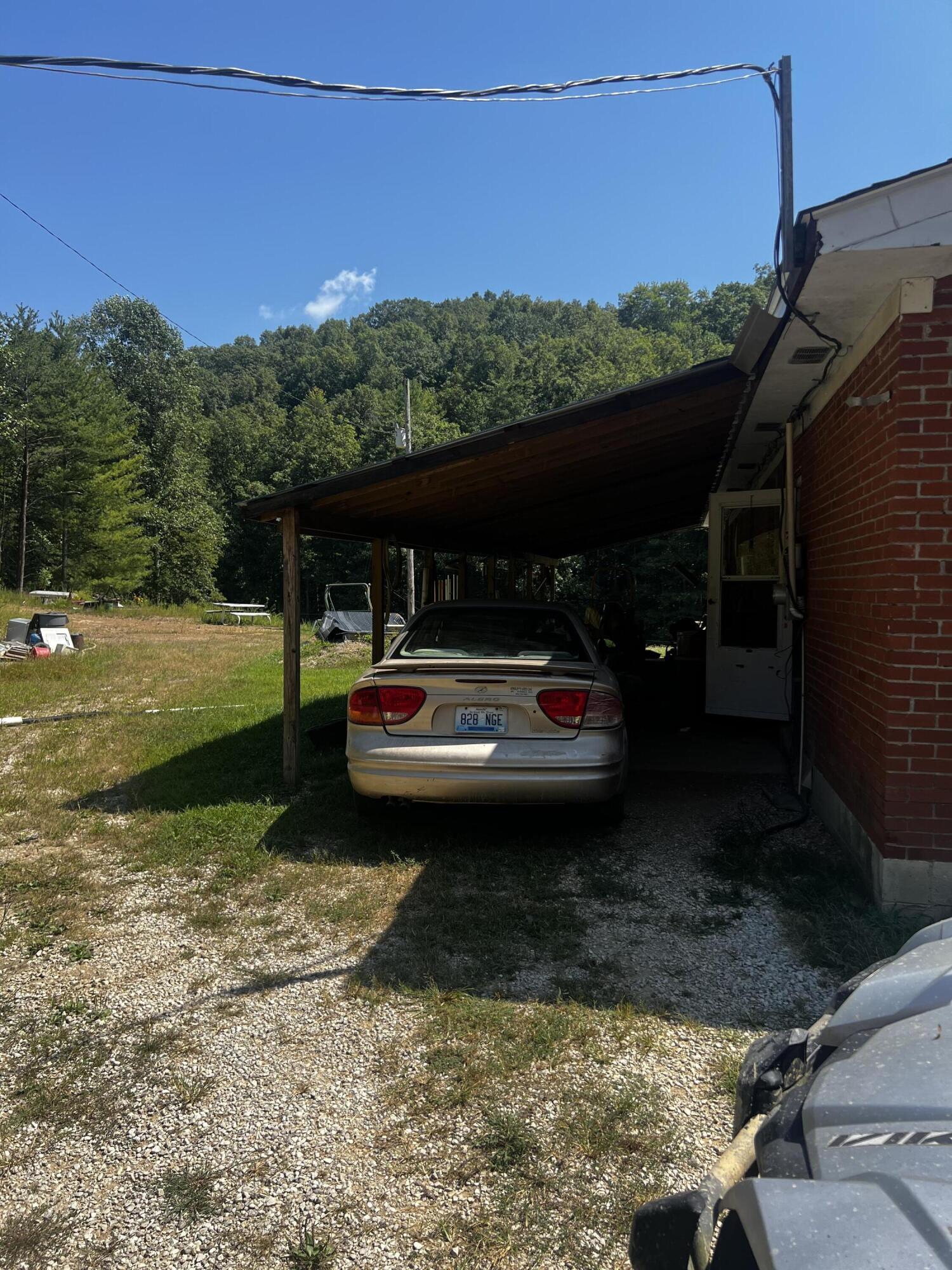 523 King Branch Road Property Photo 11