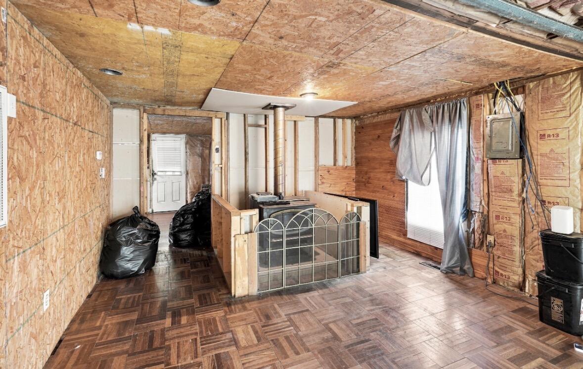 1100 Starke Avenue Property Photo 2
