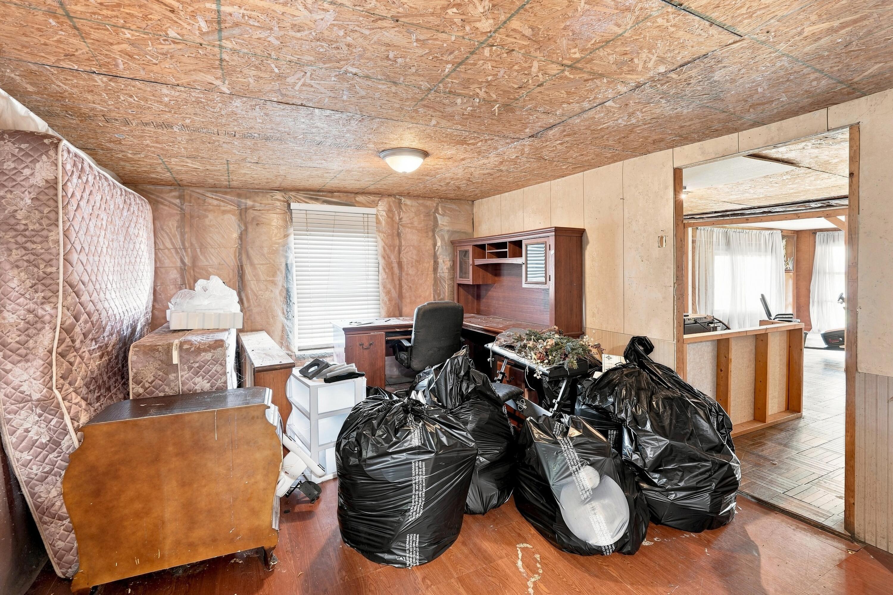 1100 Starke Avenue Property Photo 10