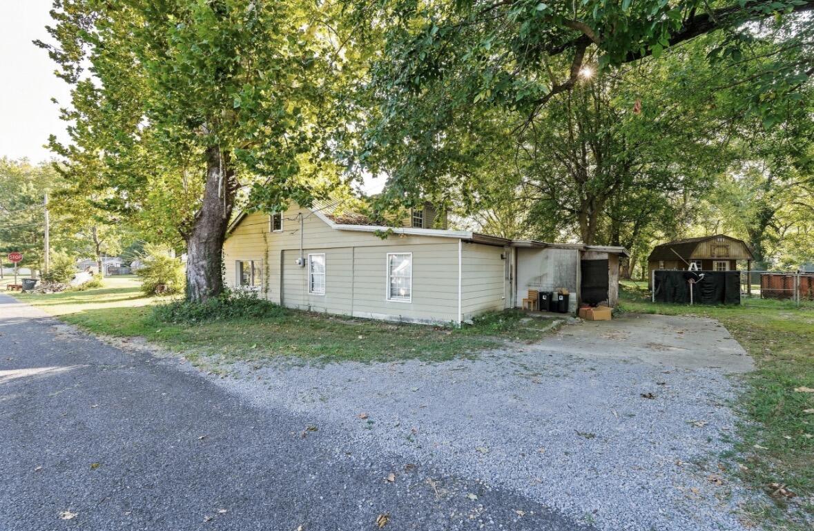 1100 Starke Avenue Property Photo 12