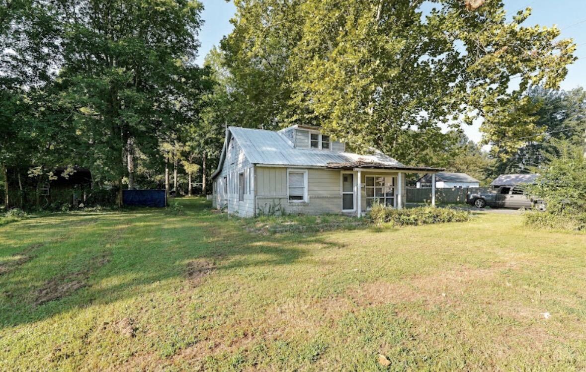 1100 Starke Avenue Property Photo 14