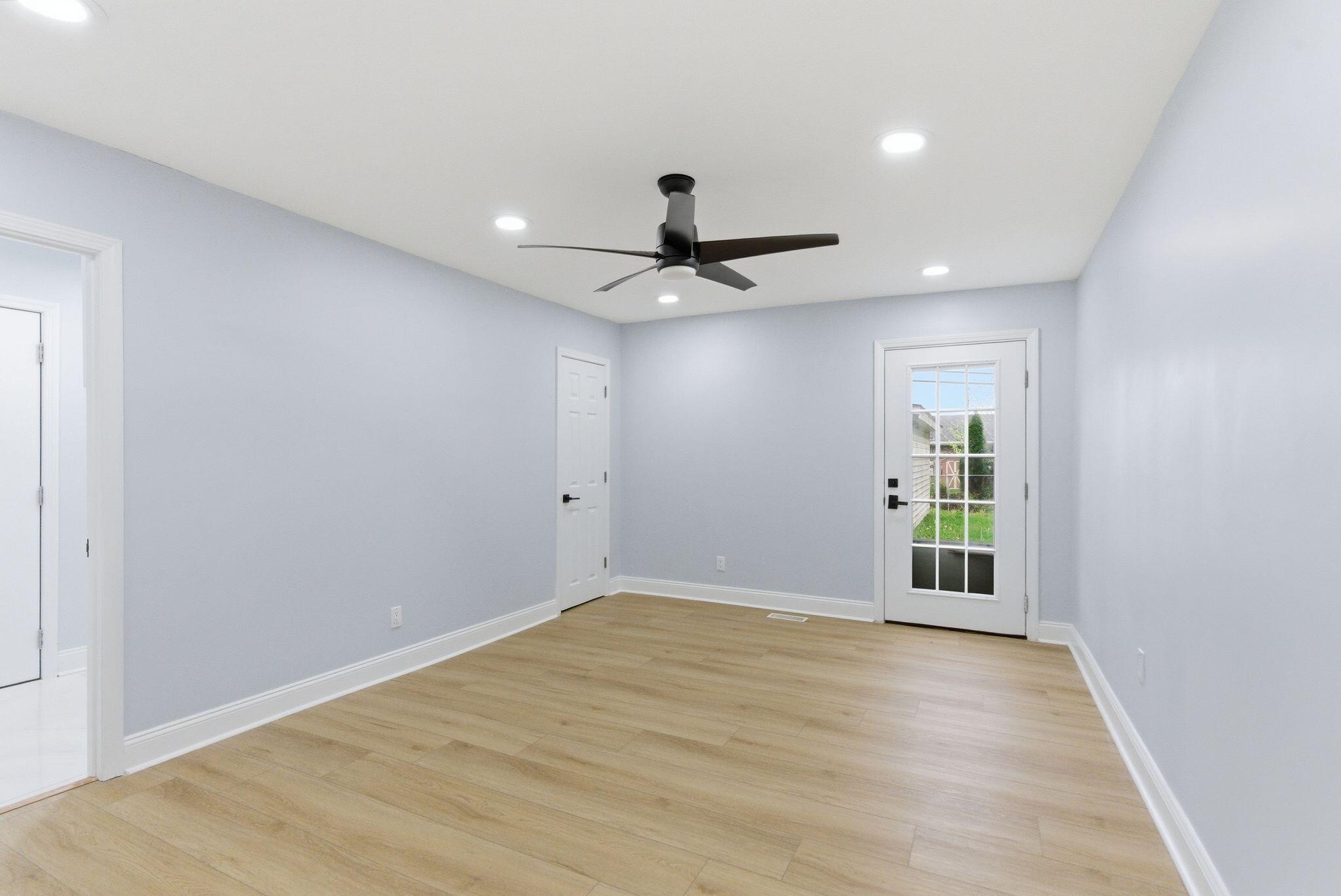 636 Stratford Drive Property Photo 20