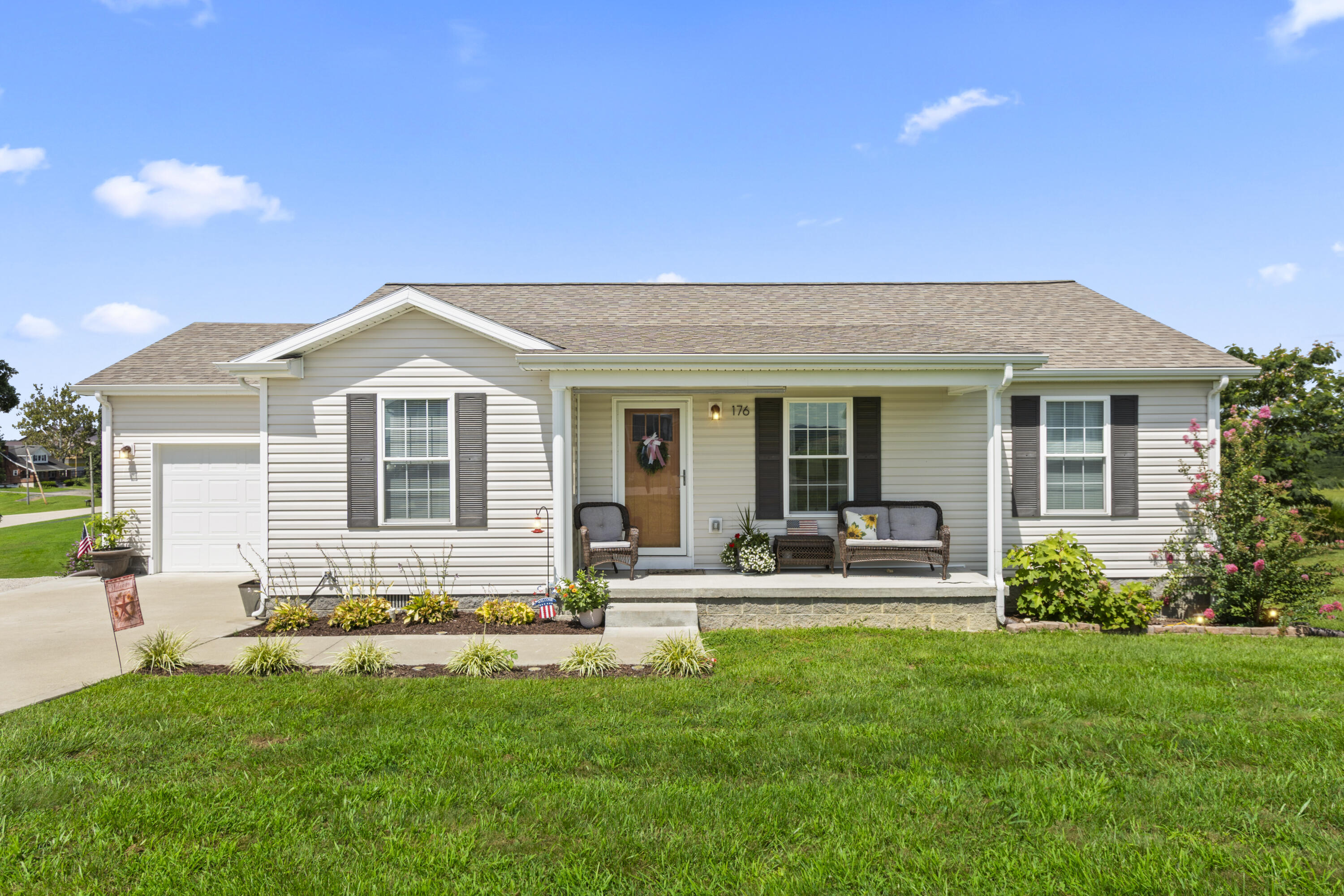 176 Mallard Drive Property Photo 3