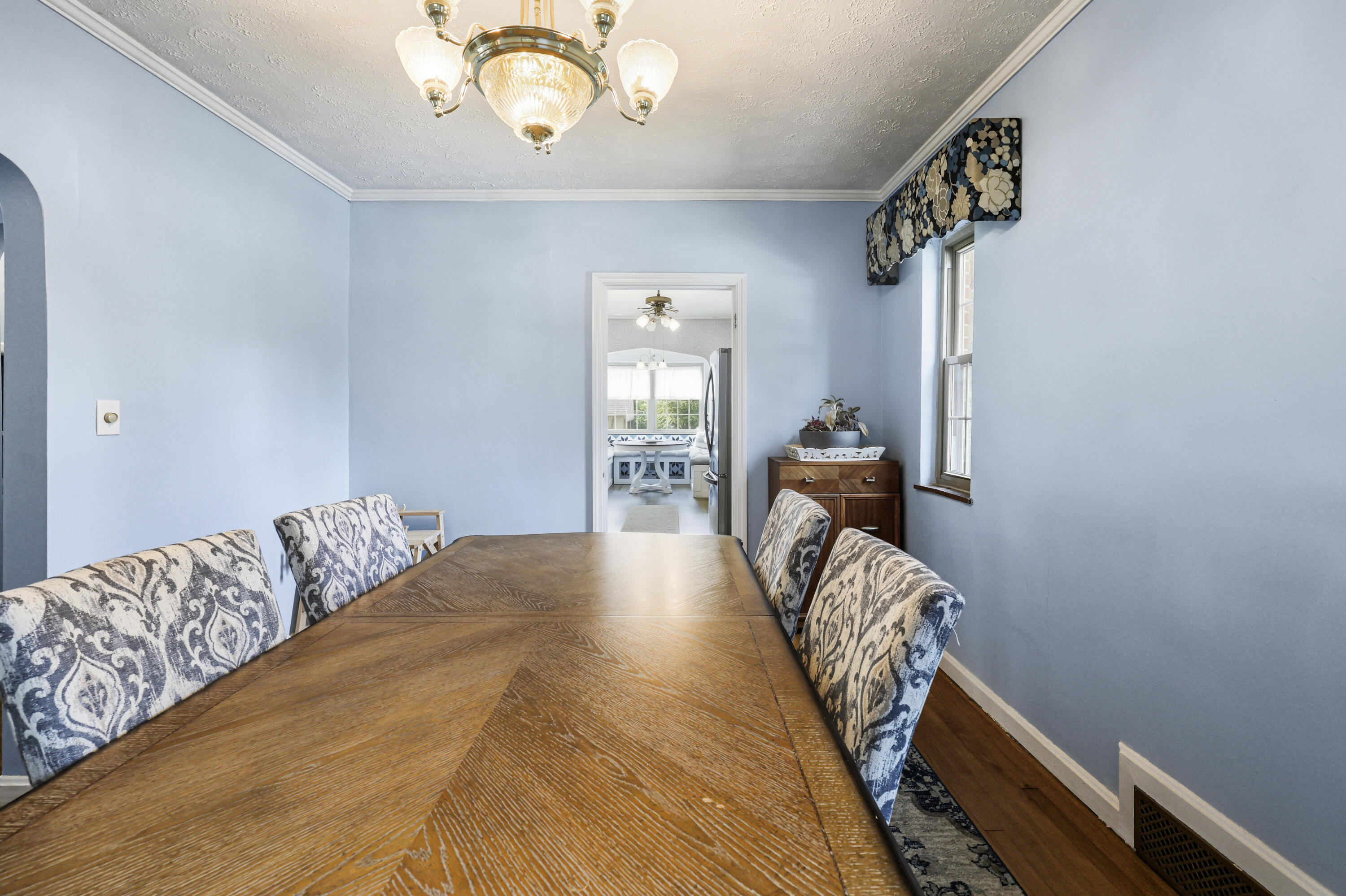525 E Pike Street Property Photo 13