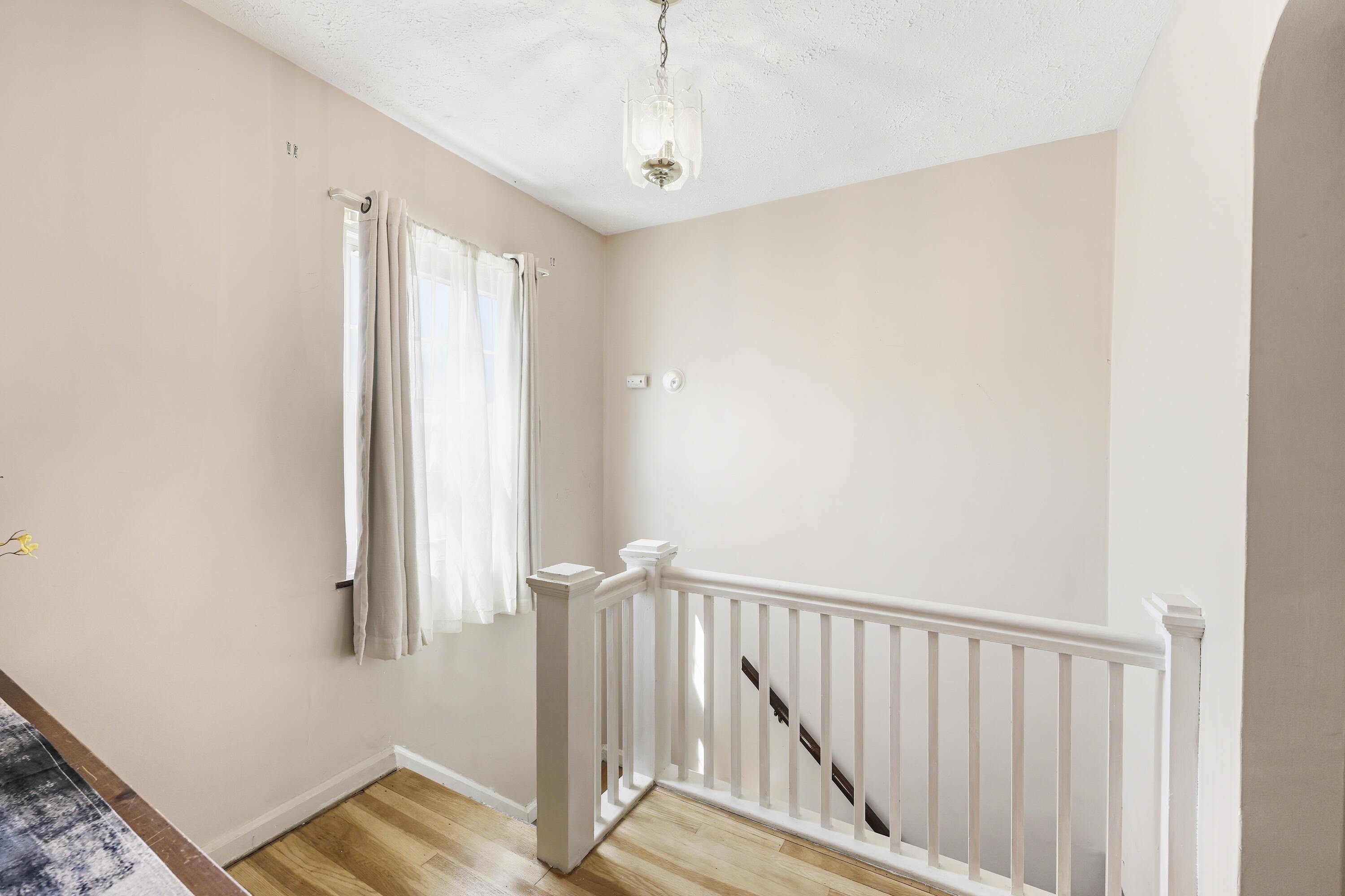 525 E Pike Street Property Photo 32