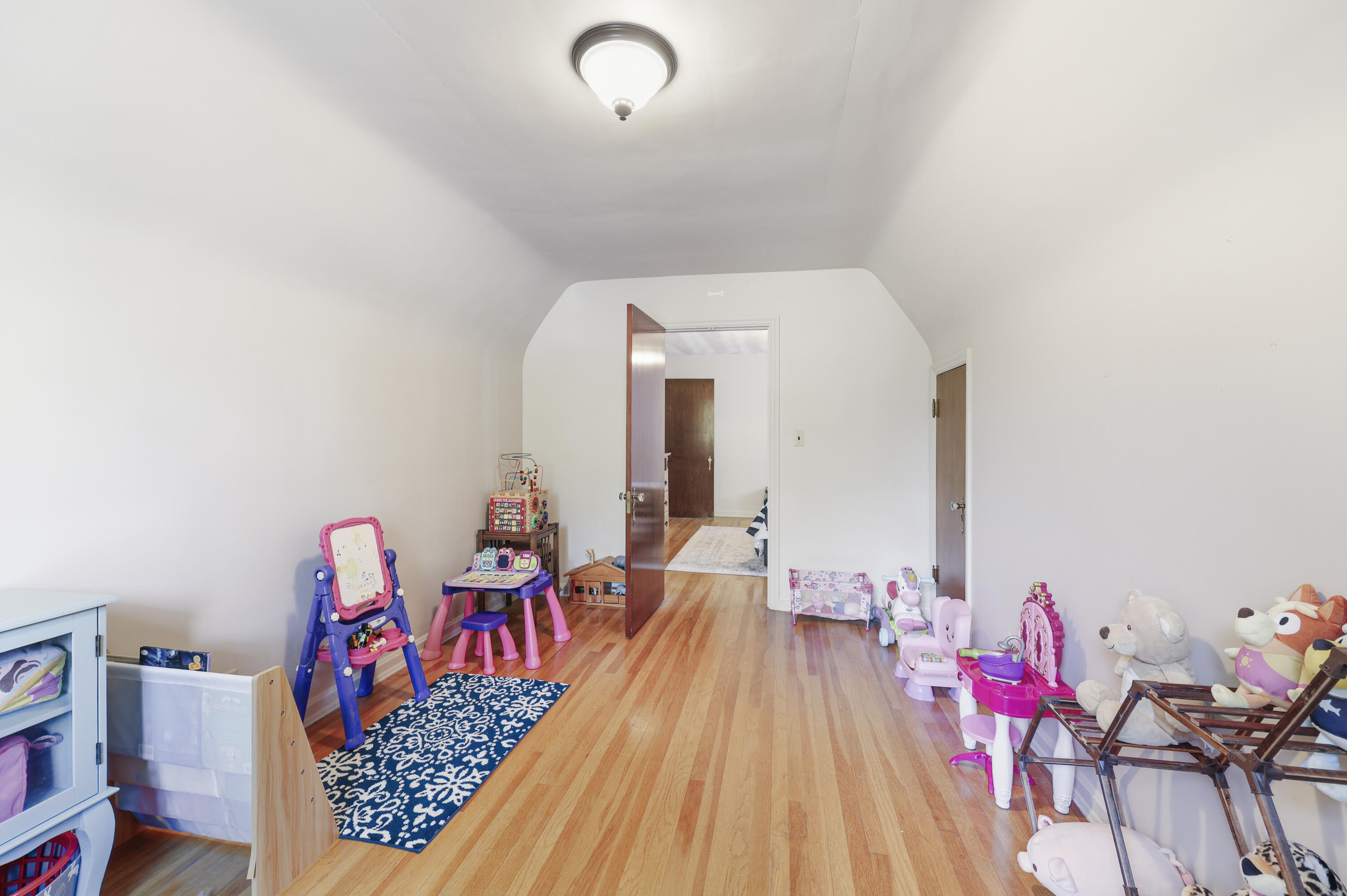 525 E Pike Street Property Photo 45