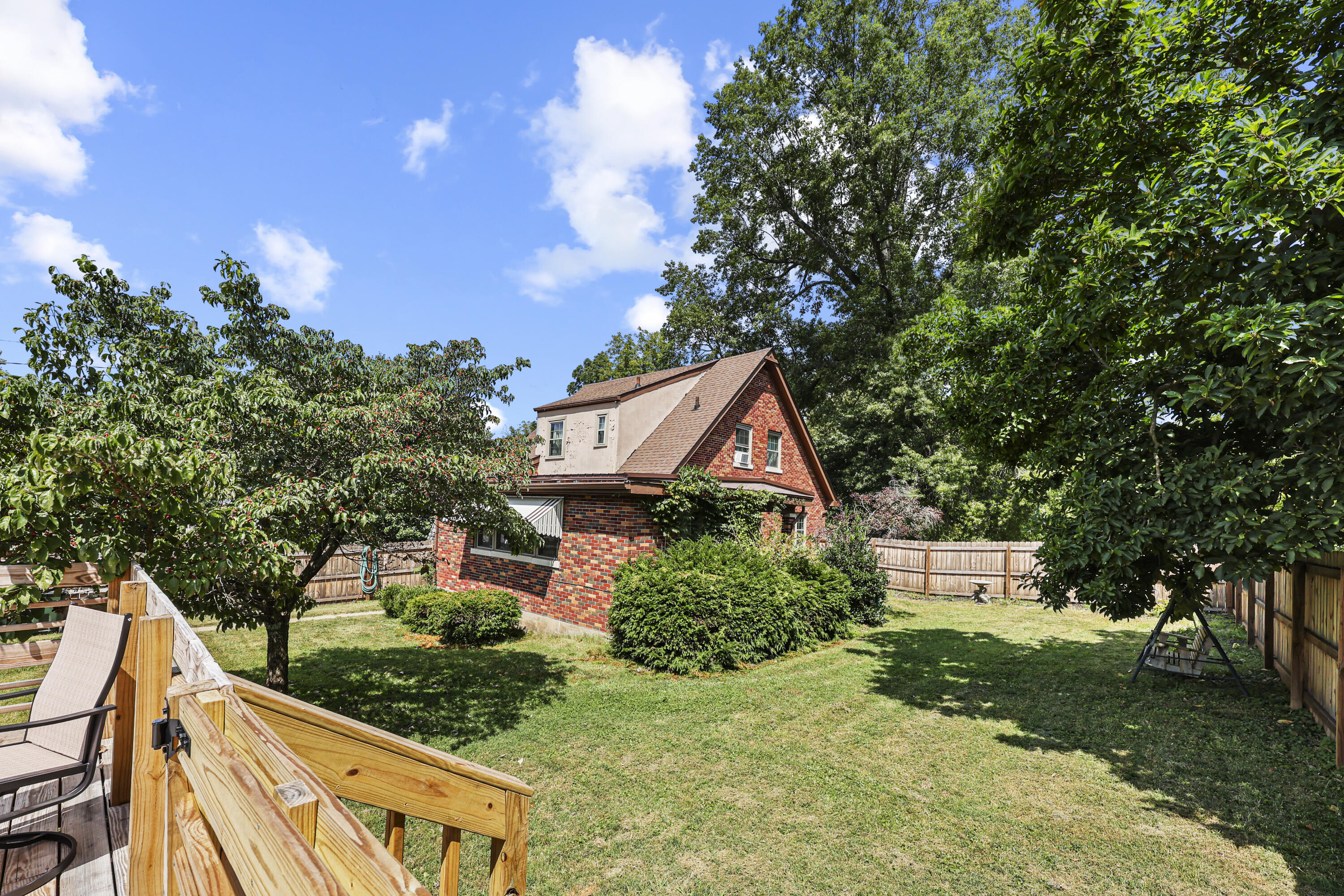 525 E Pike Street Property Photo 52