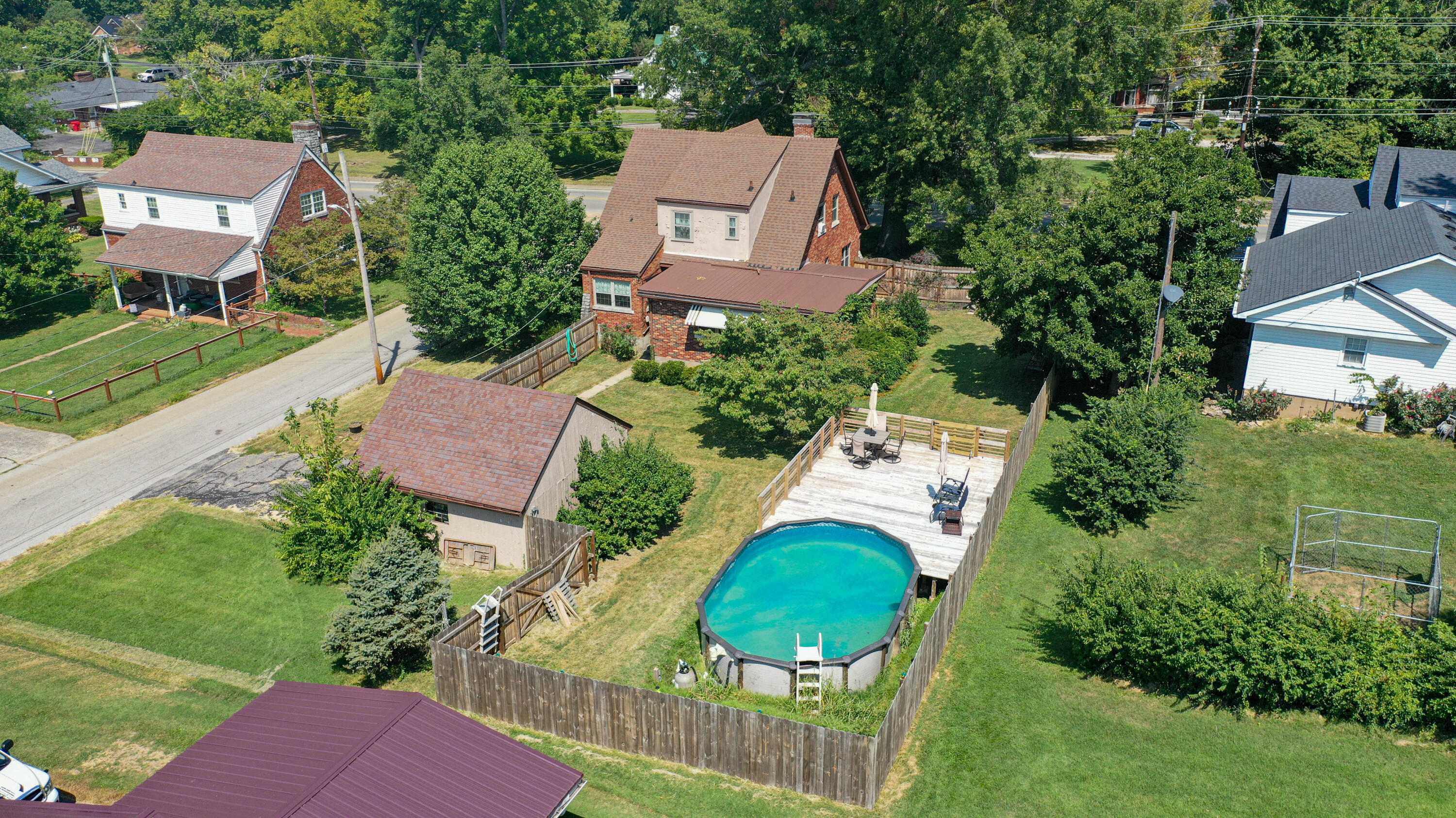 525 E Pike Street Property Photo 65