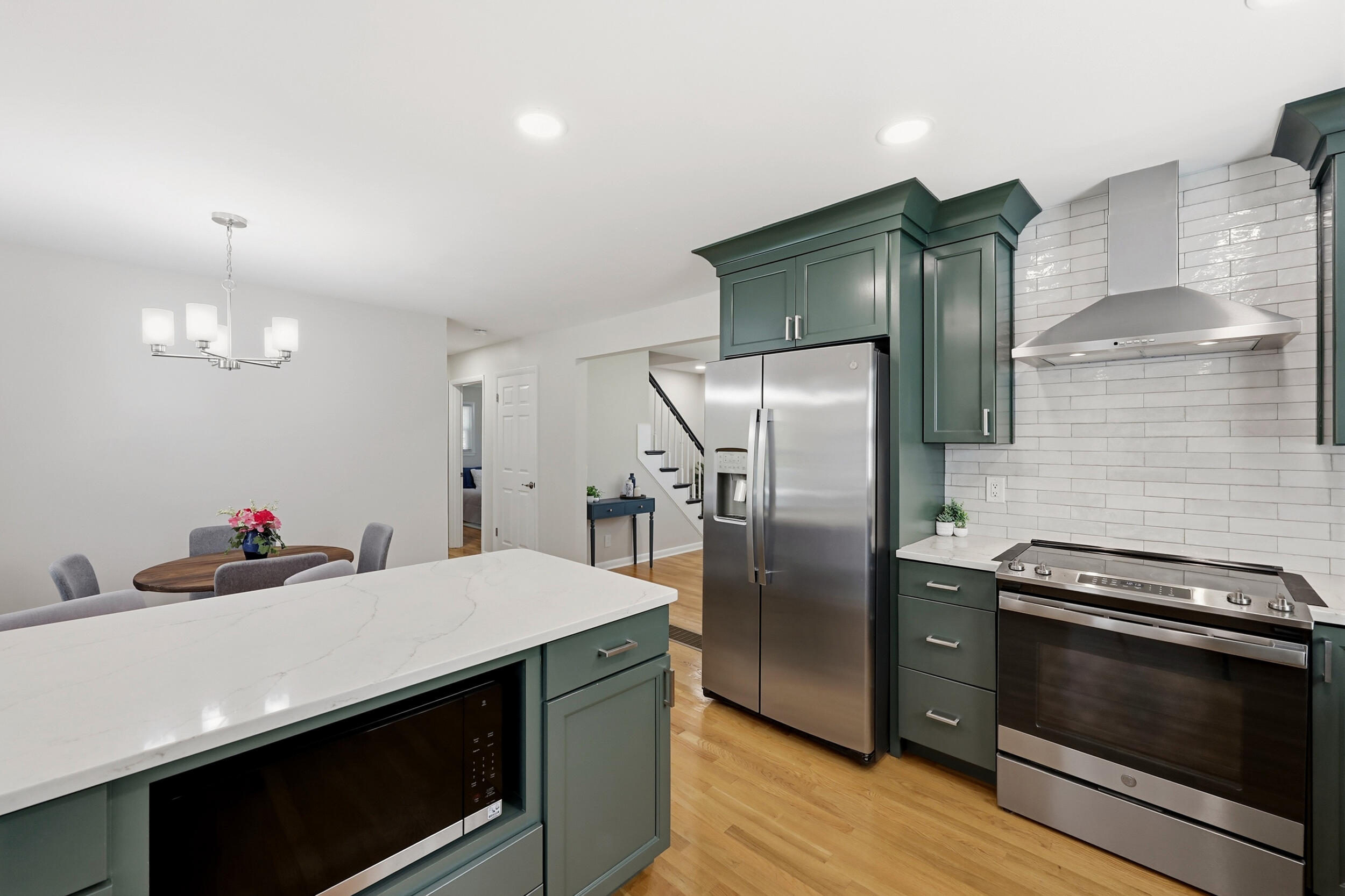 1022 Della Drive Property Photo 13