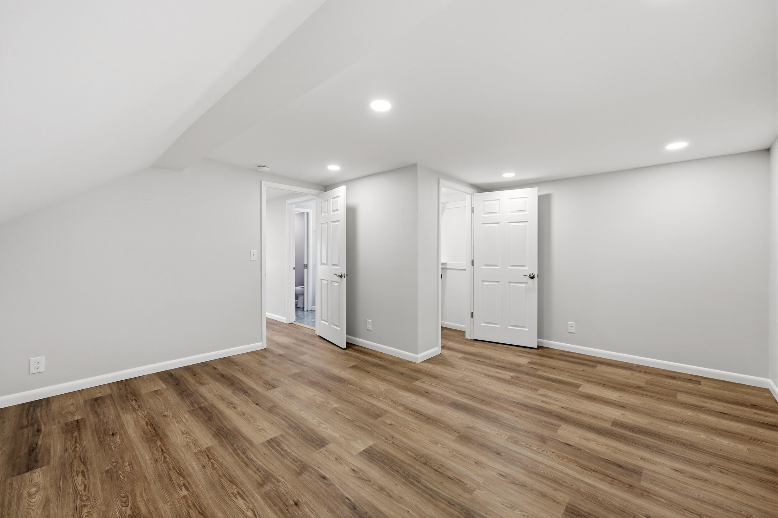 1022 Della Drive Property Photo 26