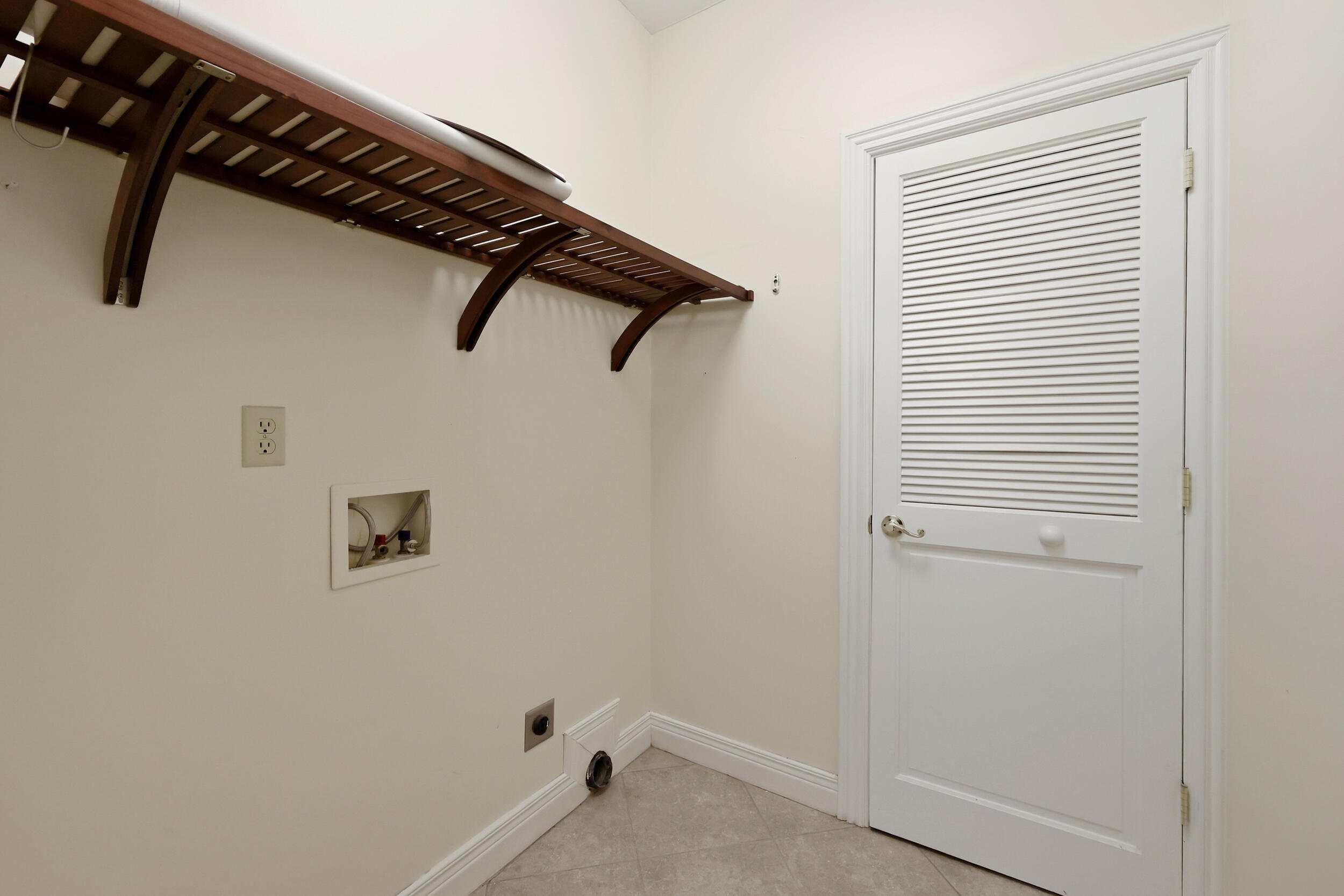 105 Deer Run Property Photo 40