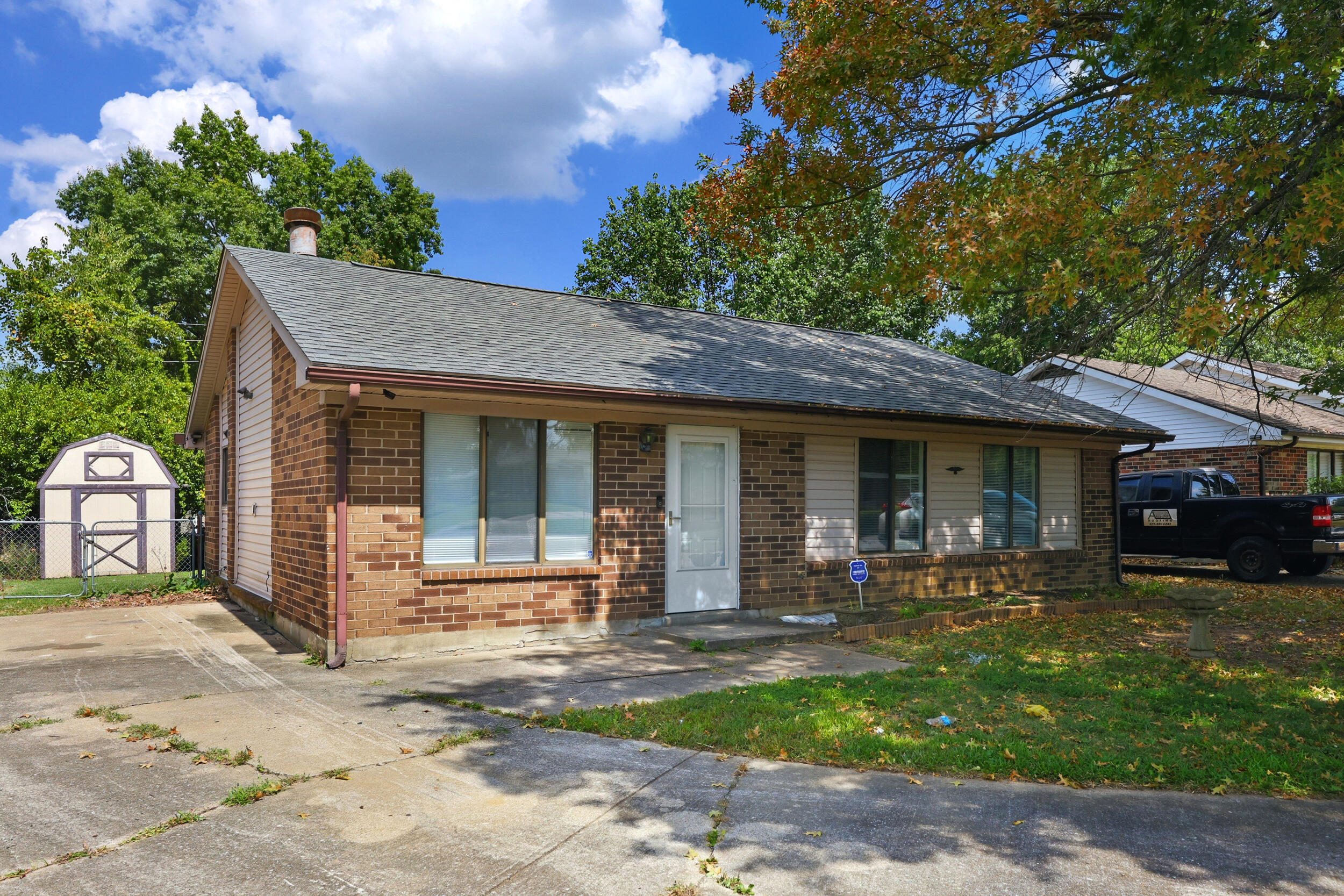 1513 Chadwick Drive Property Photo 2