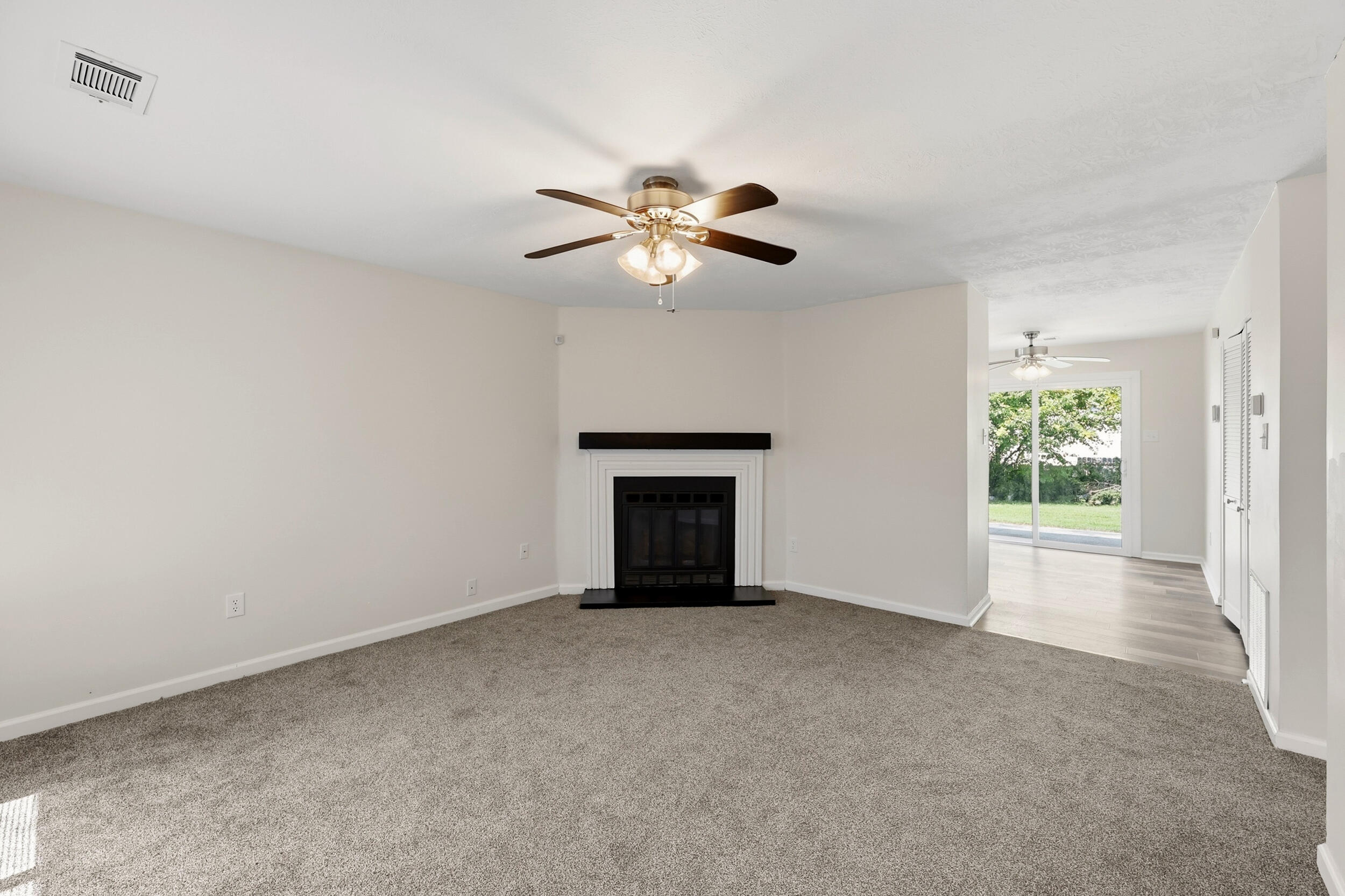1513 Chadwick Drive Property Photo 4