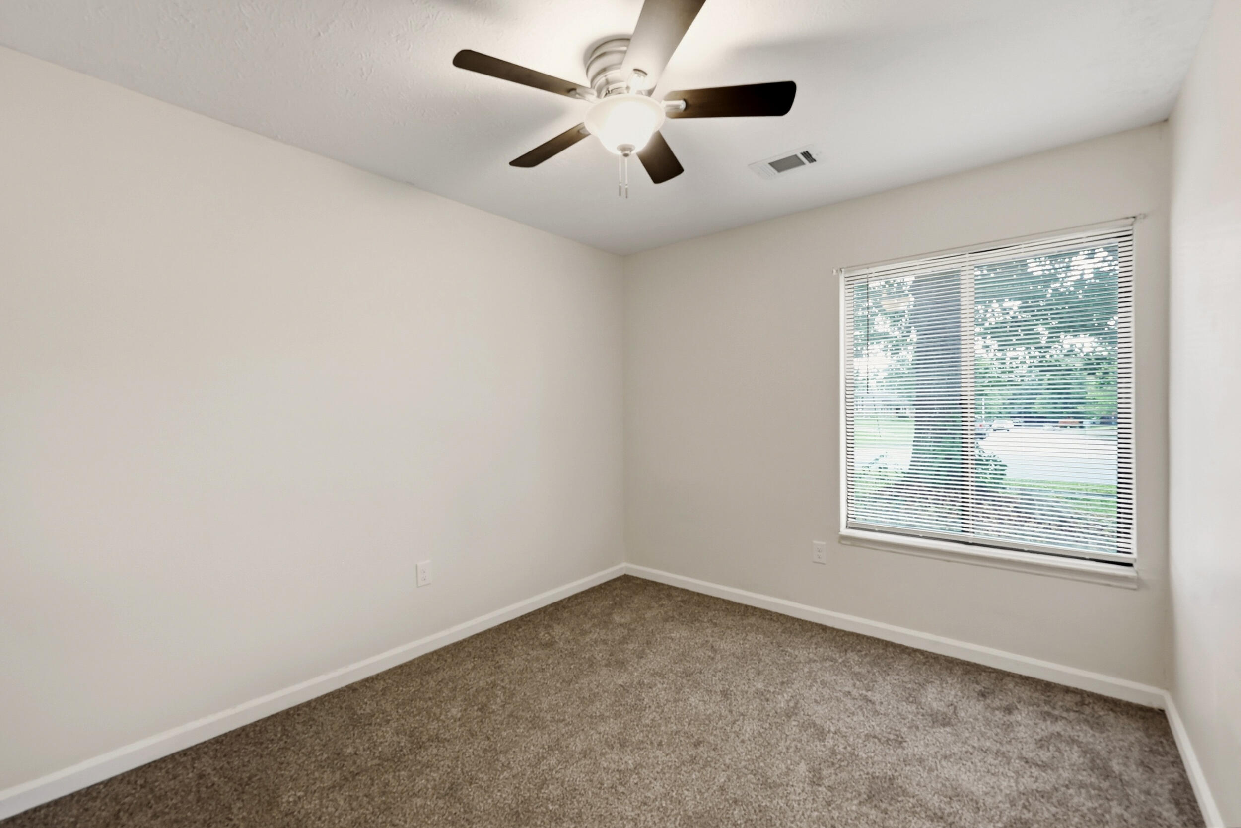 1513 Chadwick Drive Property Photo 17