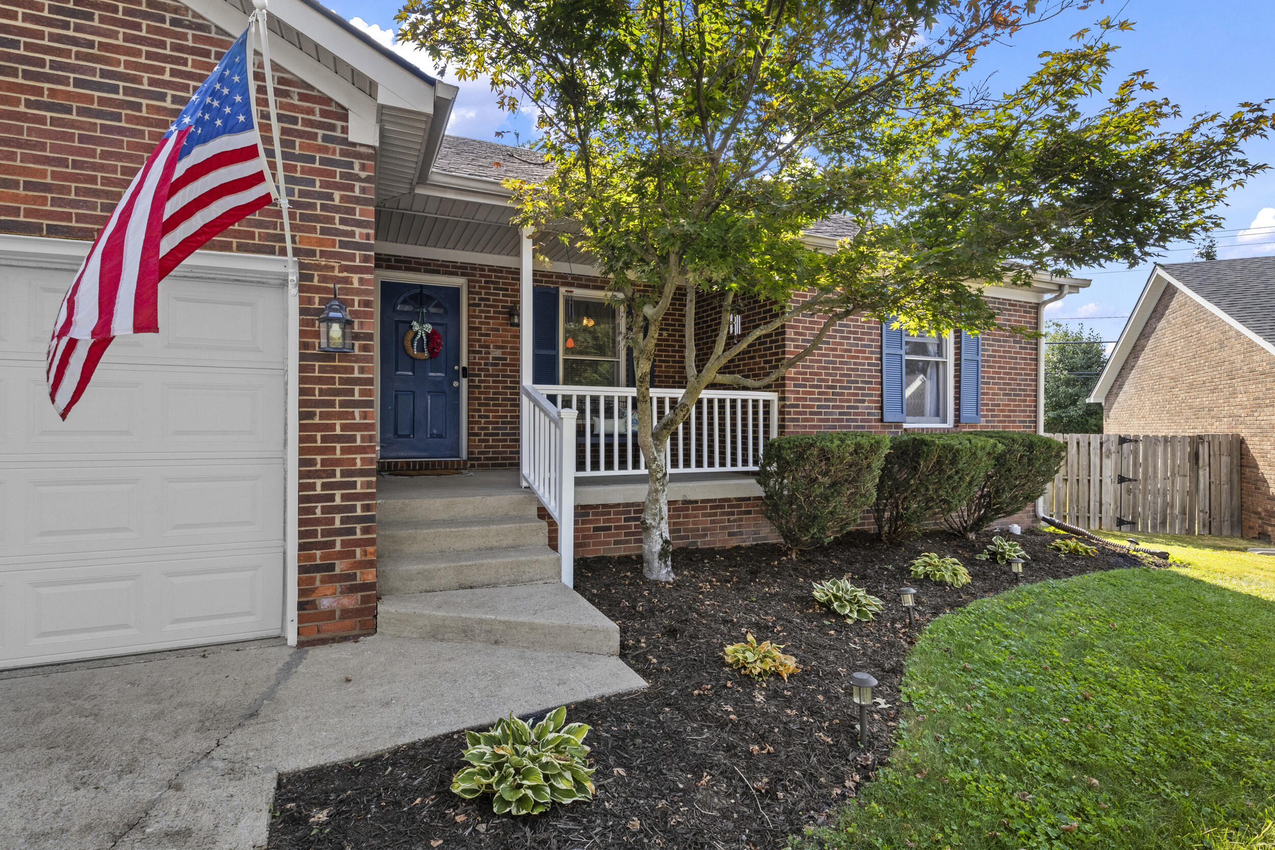2494 Harrods Pointe Trace Property Photo 4