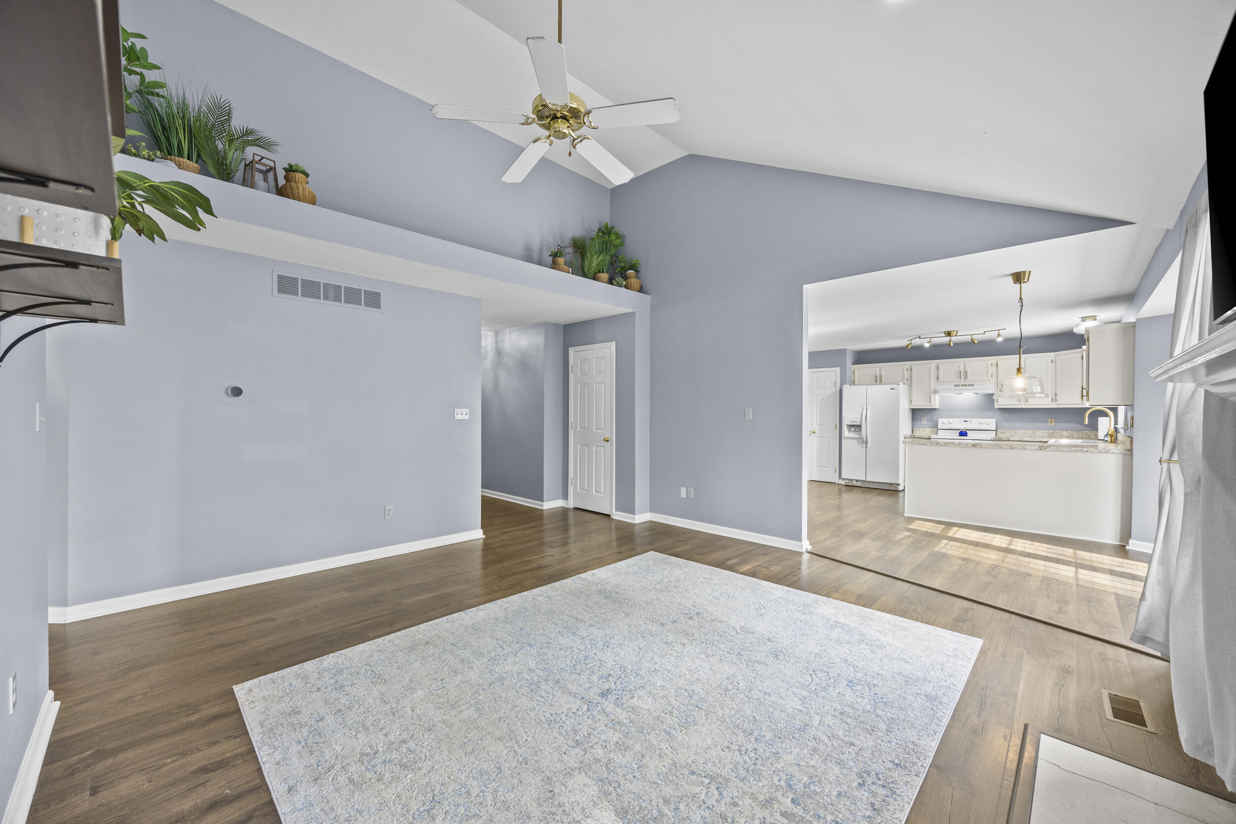 2494 Harrods Pointe Trace Property Photo 5