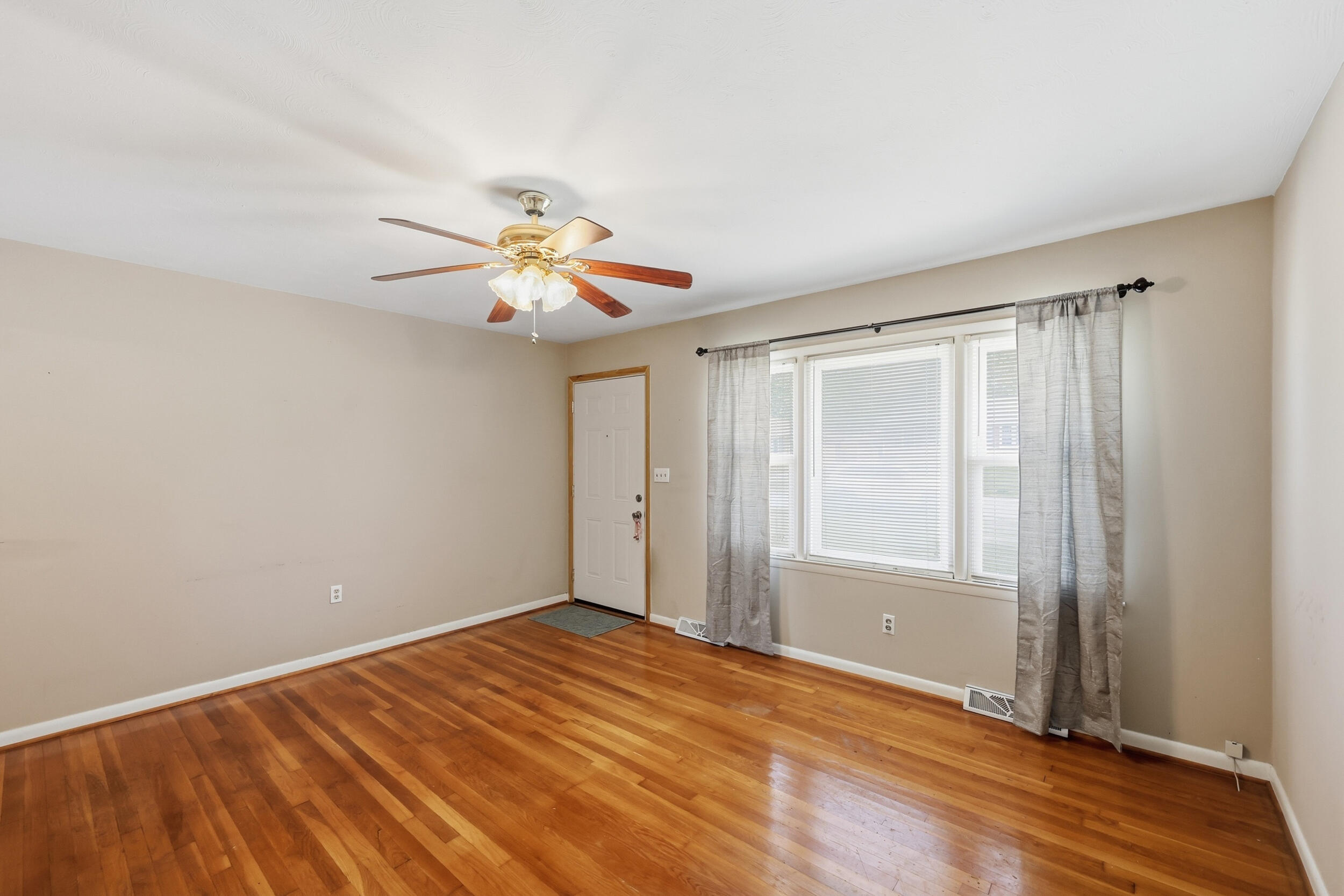 502 Alta Avenue Property Photo 4