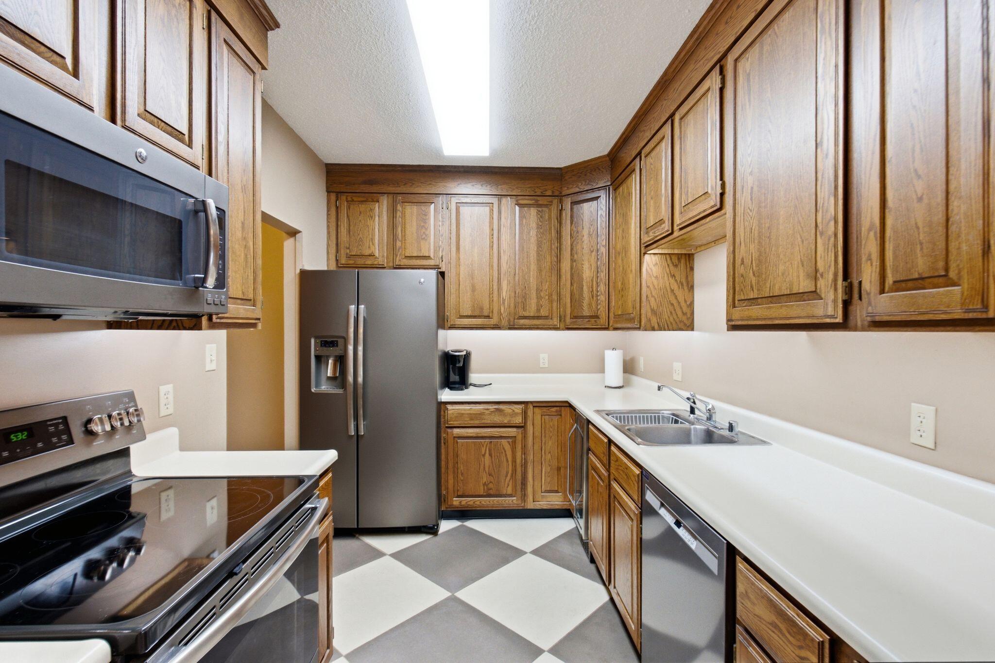 355 S Broadway Park 305 Property Photo 13