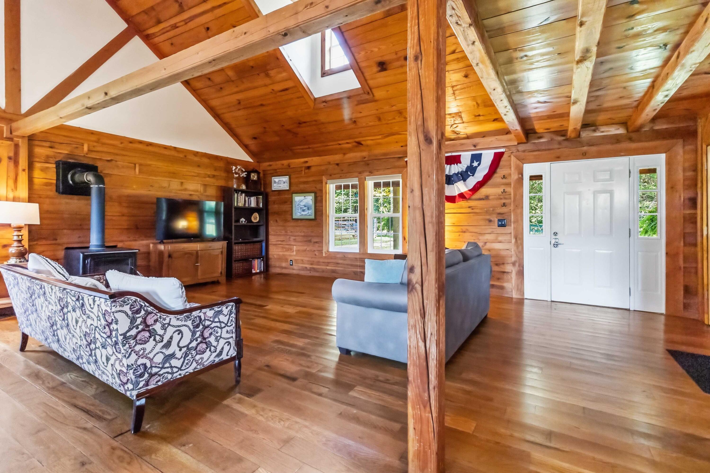 1575 Vaughn Ridge Road Property Photo 8