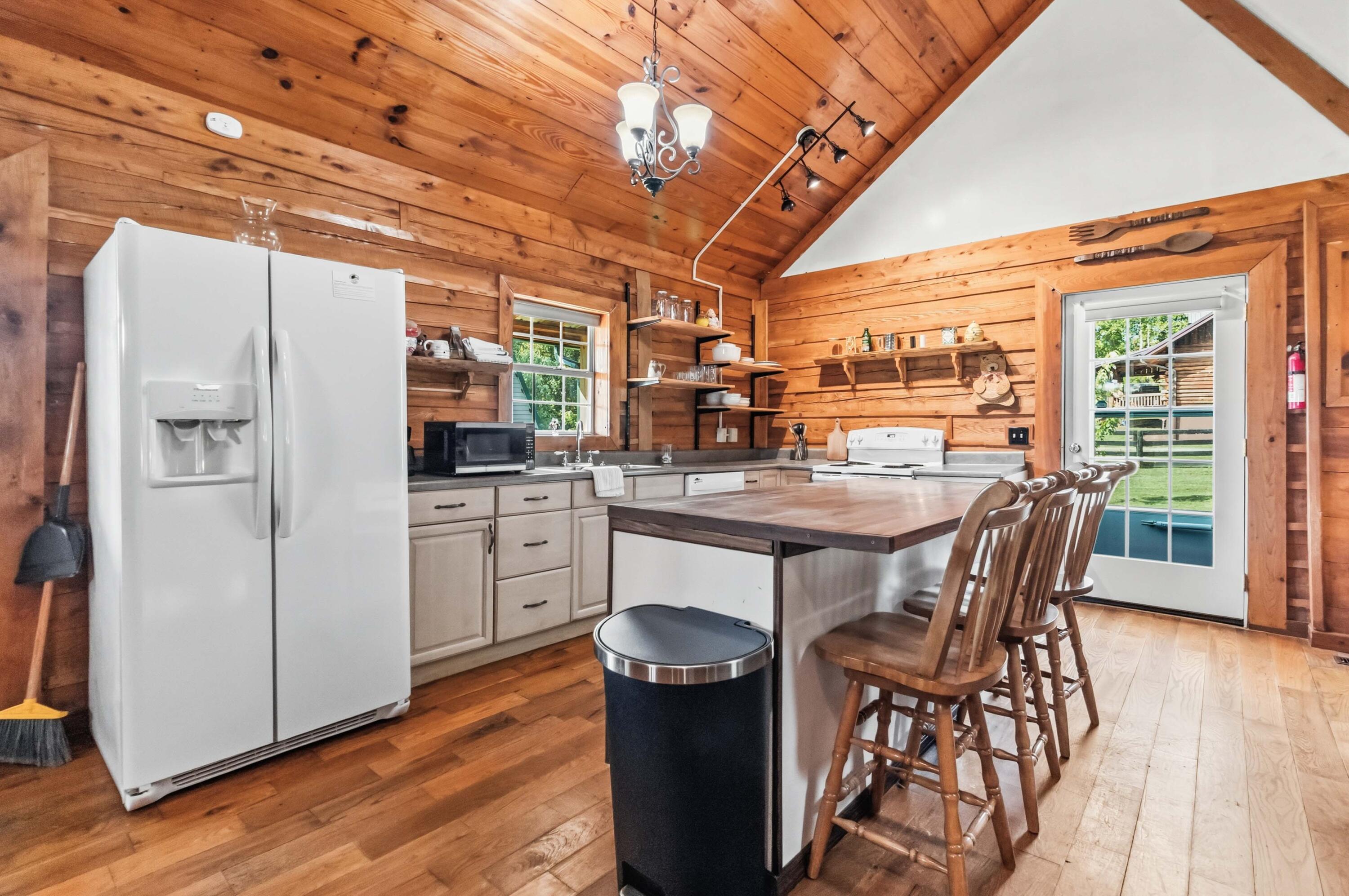 1575 Vaughn Ridge Road Property Photo 12