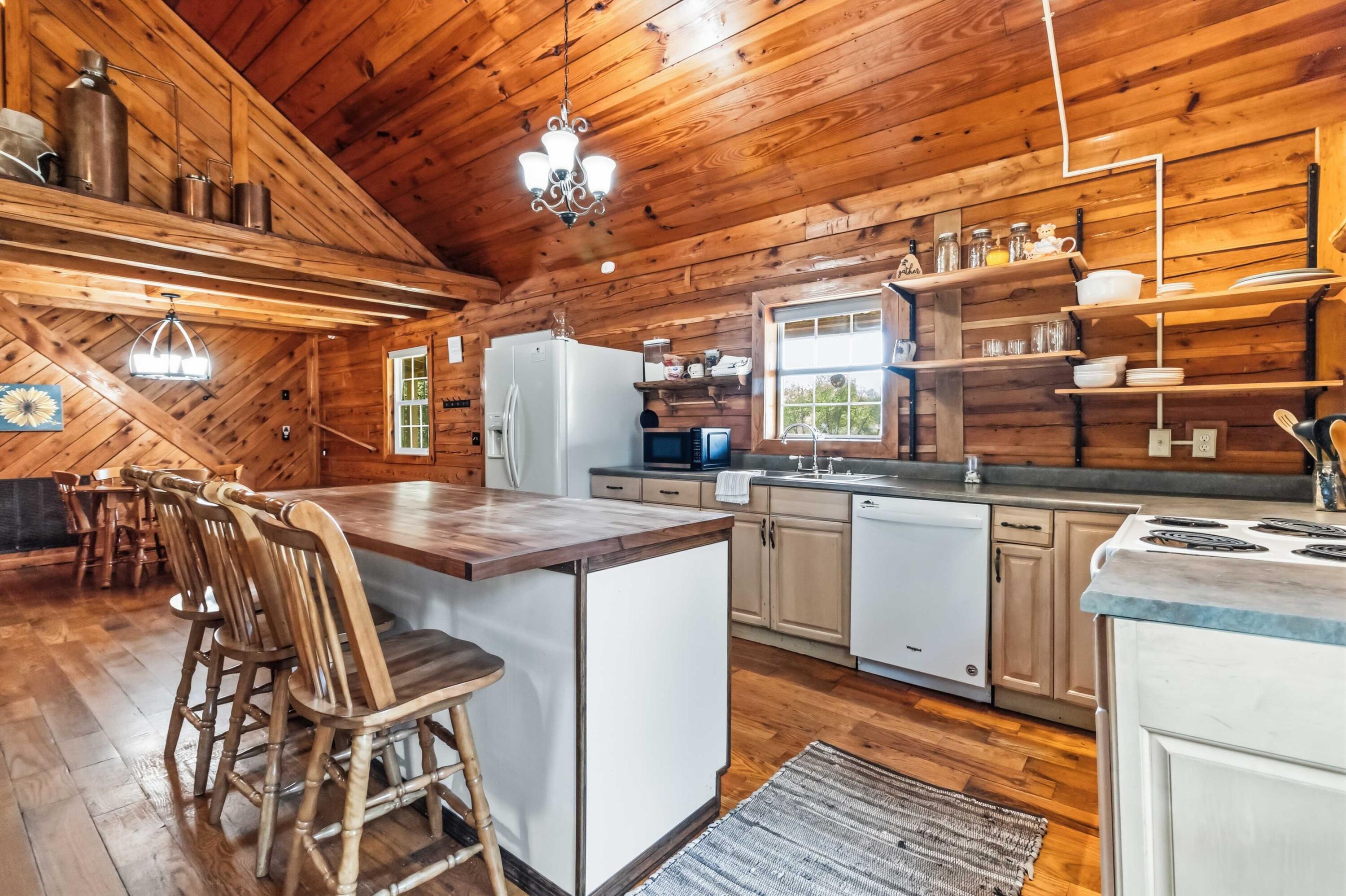 1575 Vaughn Ridge Road Property Photo 13