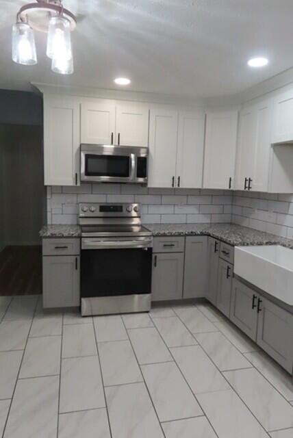 645 Whitaker Street Property Photo 25