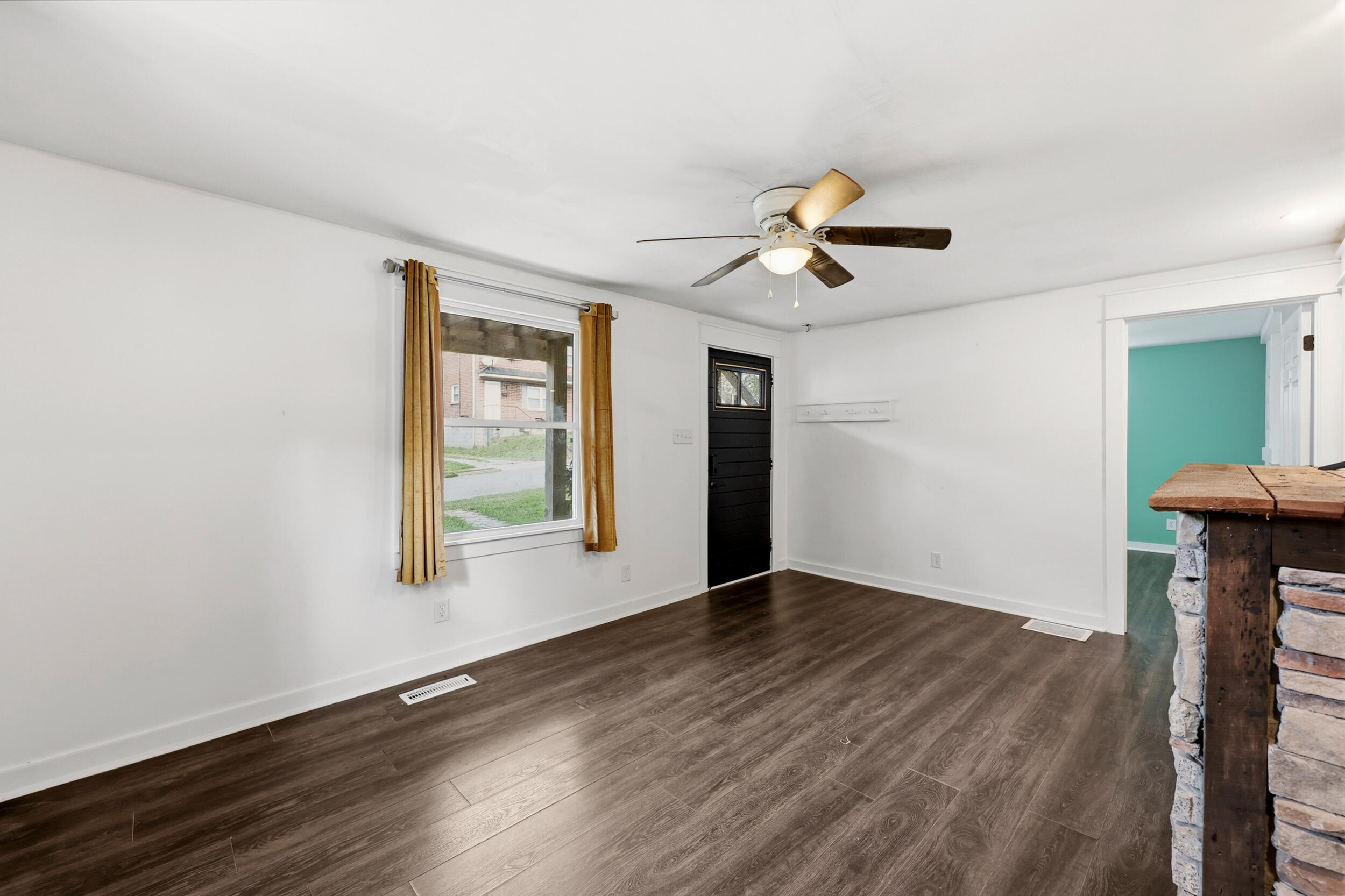 418 Grant Street Property Photo 7