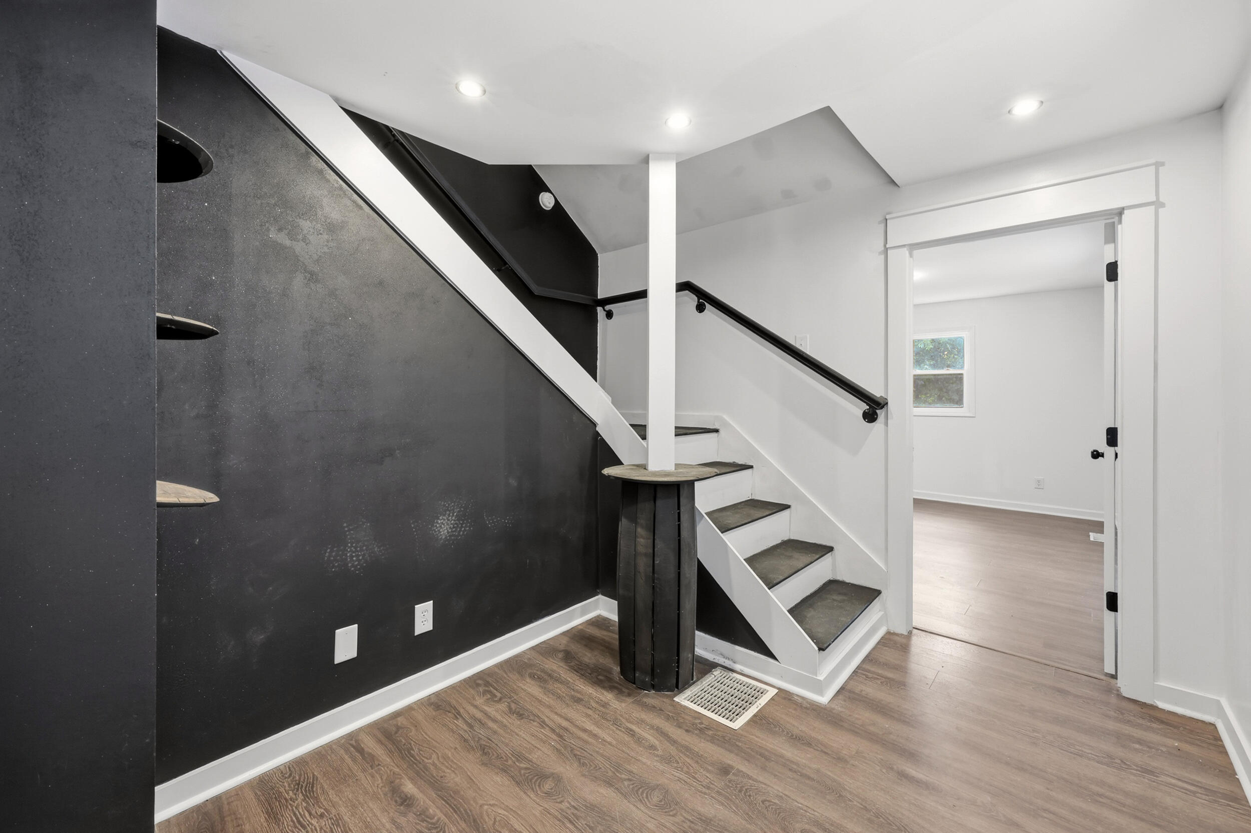 418 Grant Street Property Photo 19