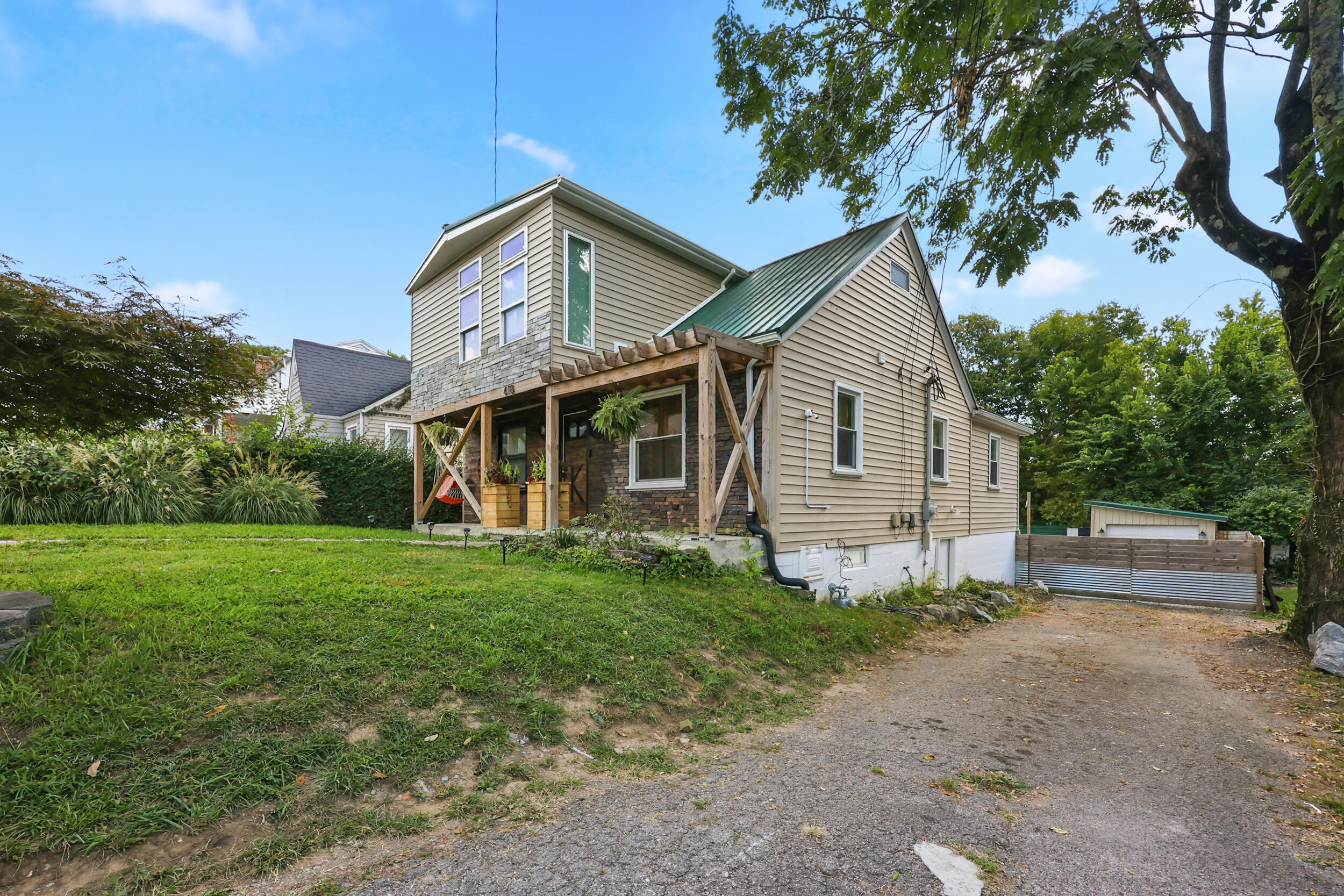 418 Grant Street Property Photo 39