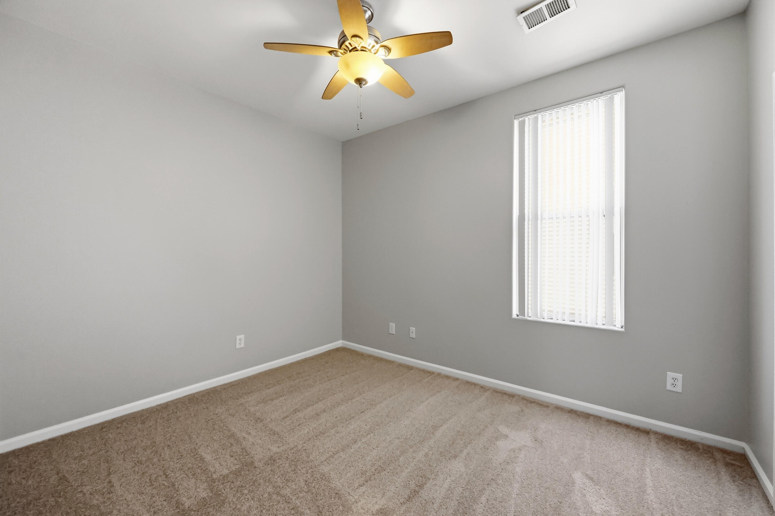 336 Silver Creek Way Property Photo 20